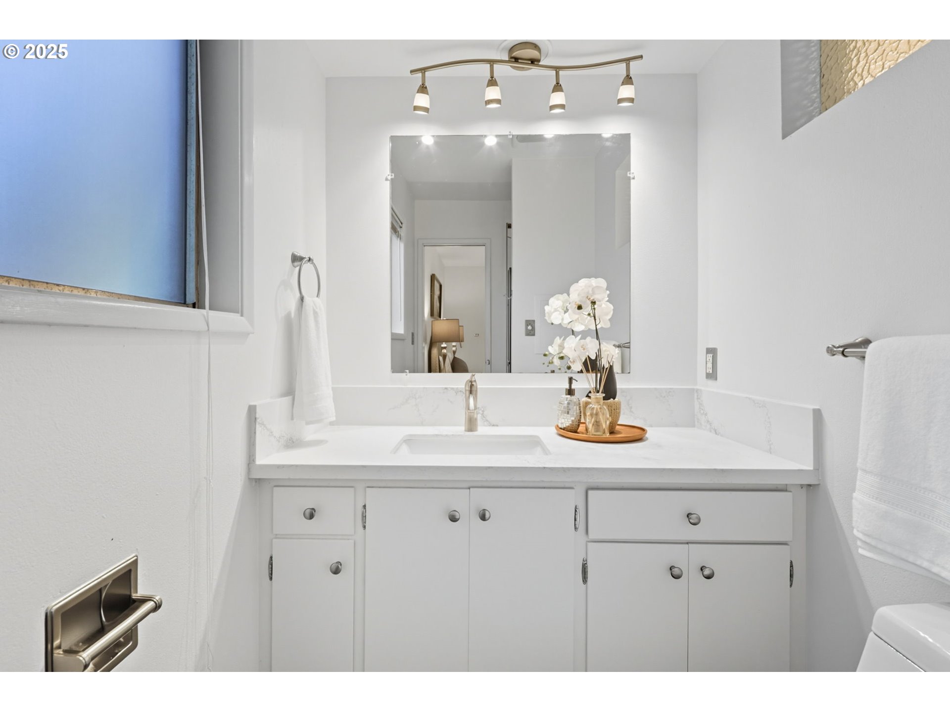 6821 SW RALEIGHWOOD WAY