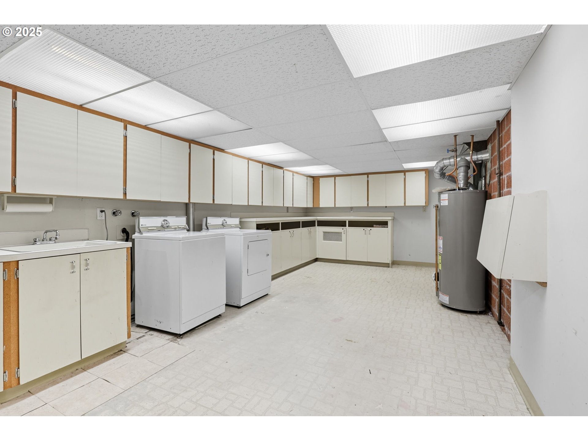 6821 SW RALEIGHWOOD WAY