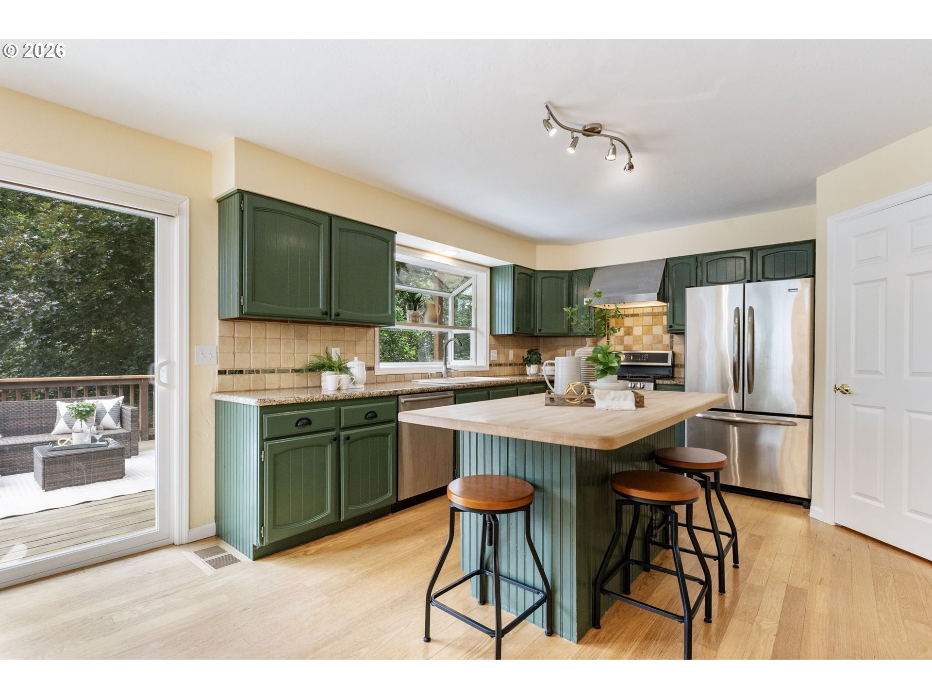 1473 GREENTREE CIR