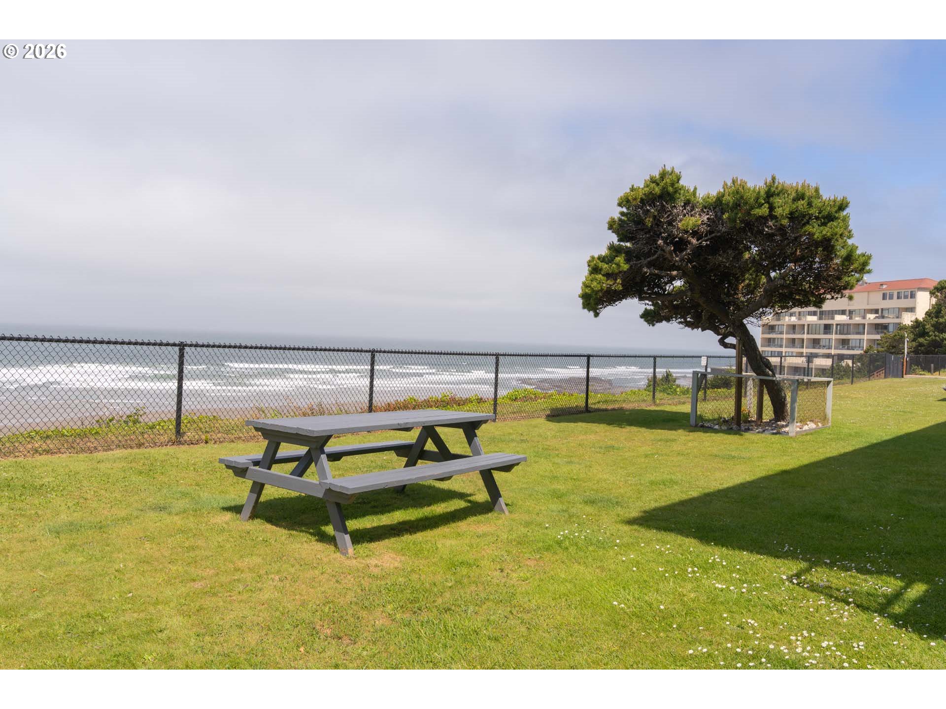 4229 SW BEACH AVE 9