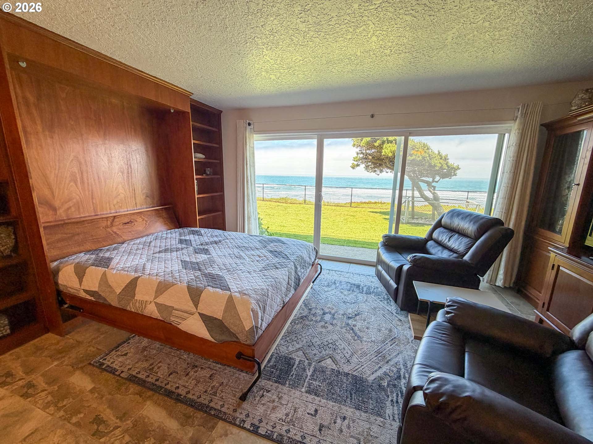 4229 SW BEACH AVE 9