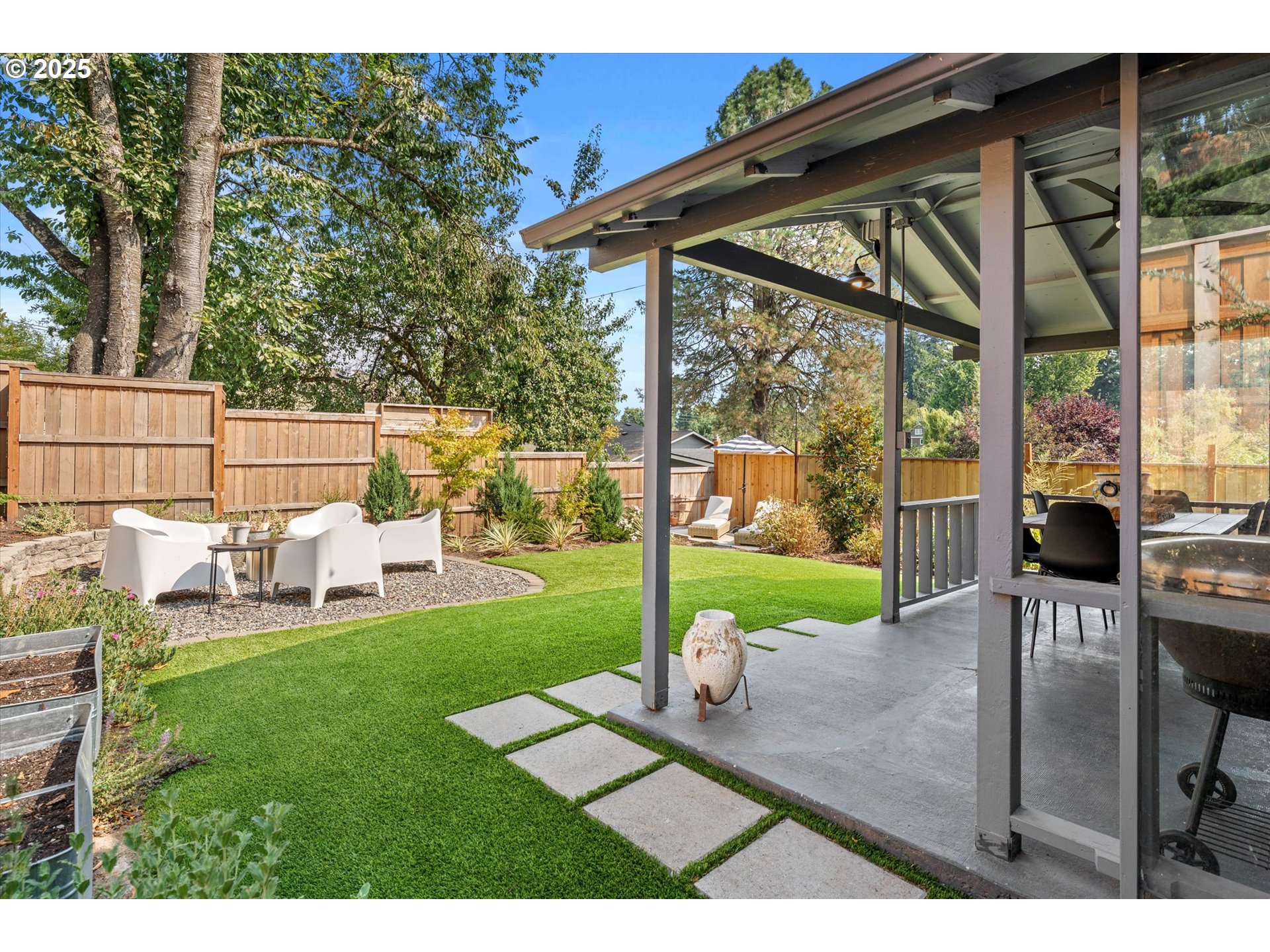 1515 SW CARSON ST
