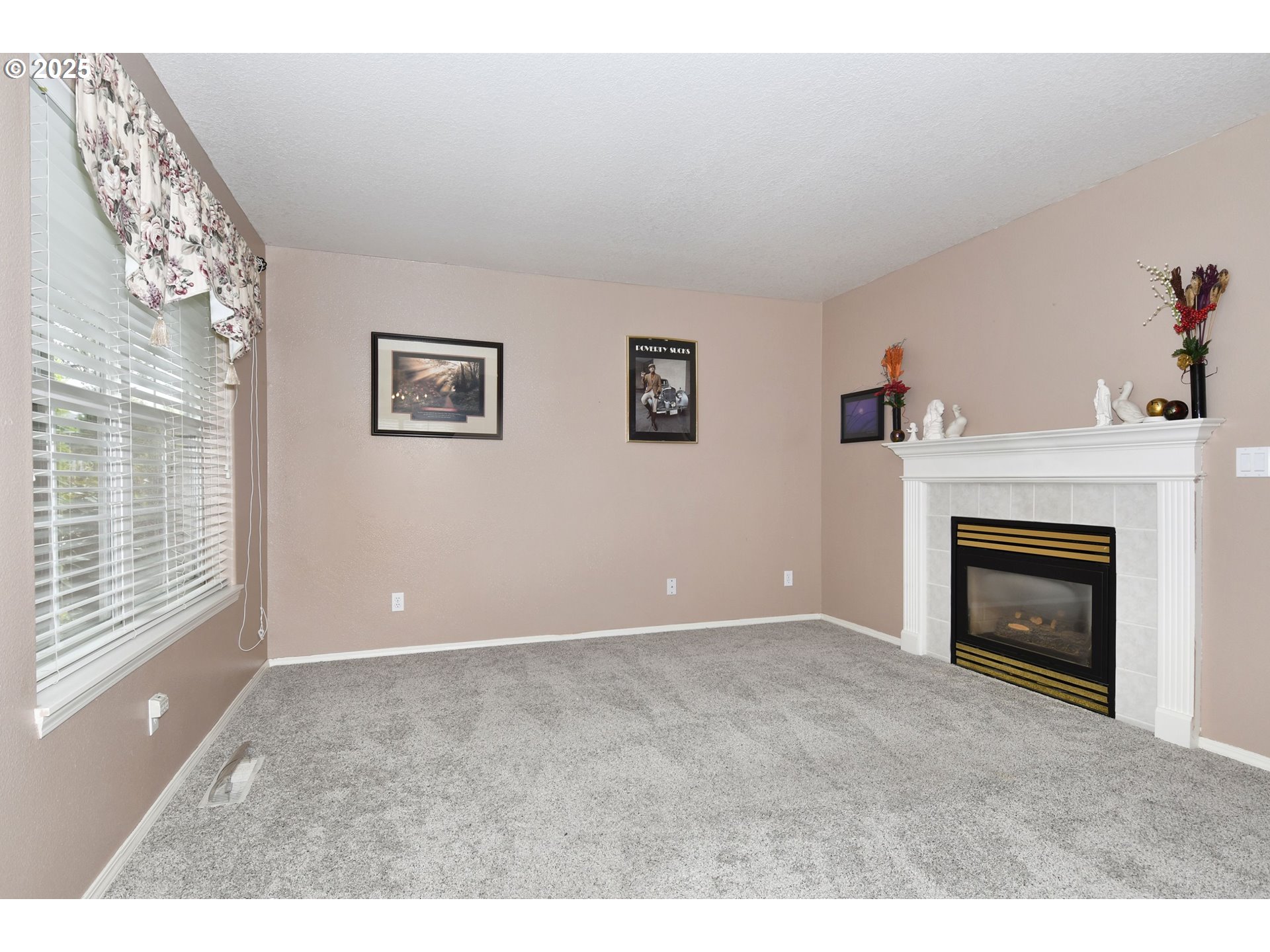 11033 SW PARKVIEW DR