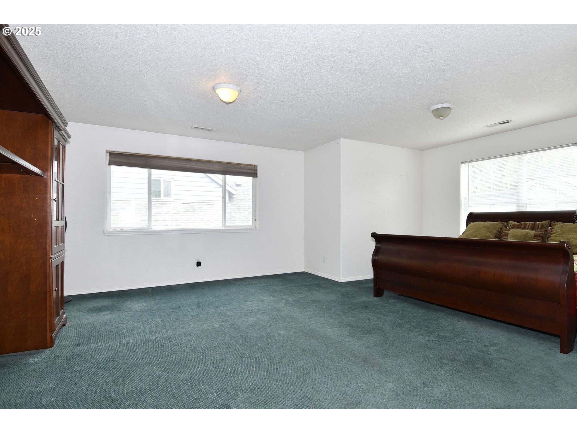 11033 SW PARKVIEW DR