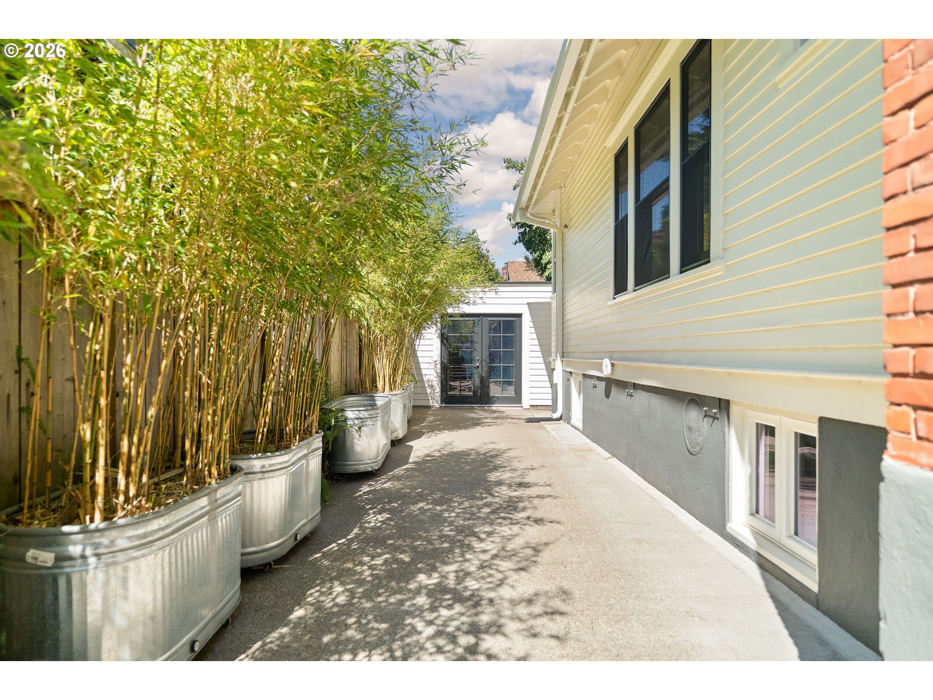 2415 NE 44TH AVE