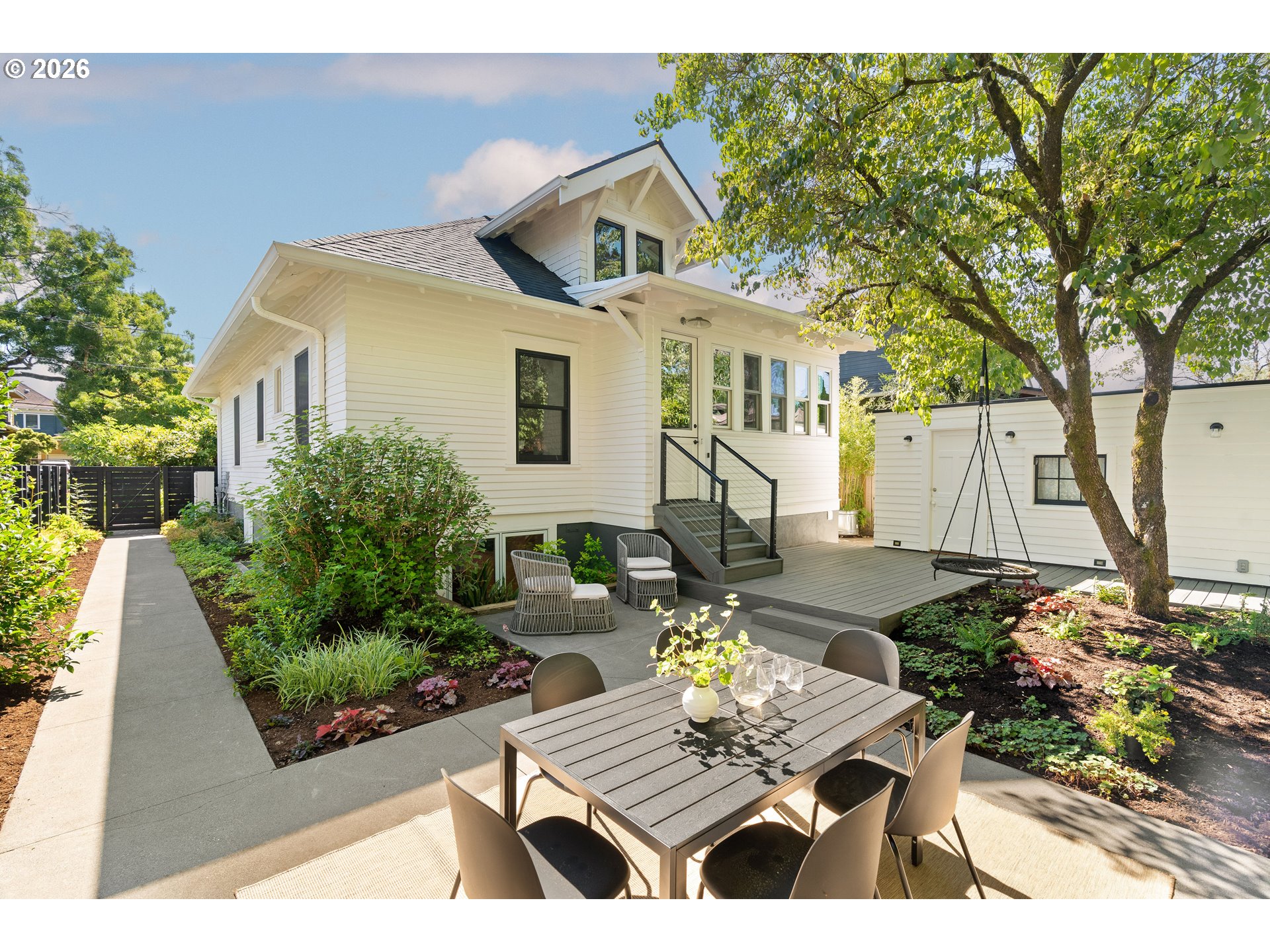 2415 NE 44TH AVE