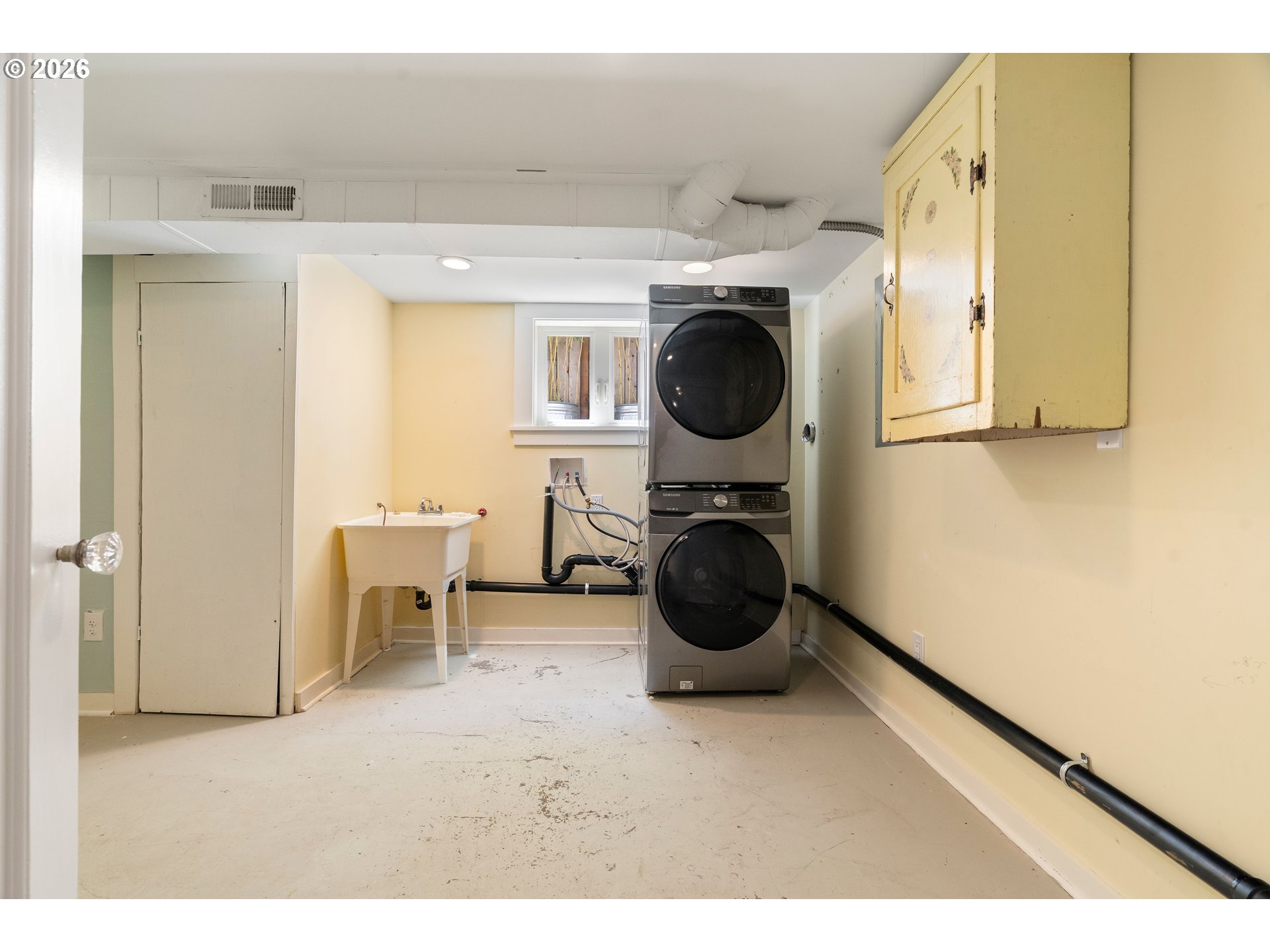 2415 NE 44TH AVE