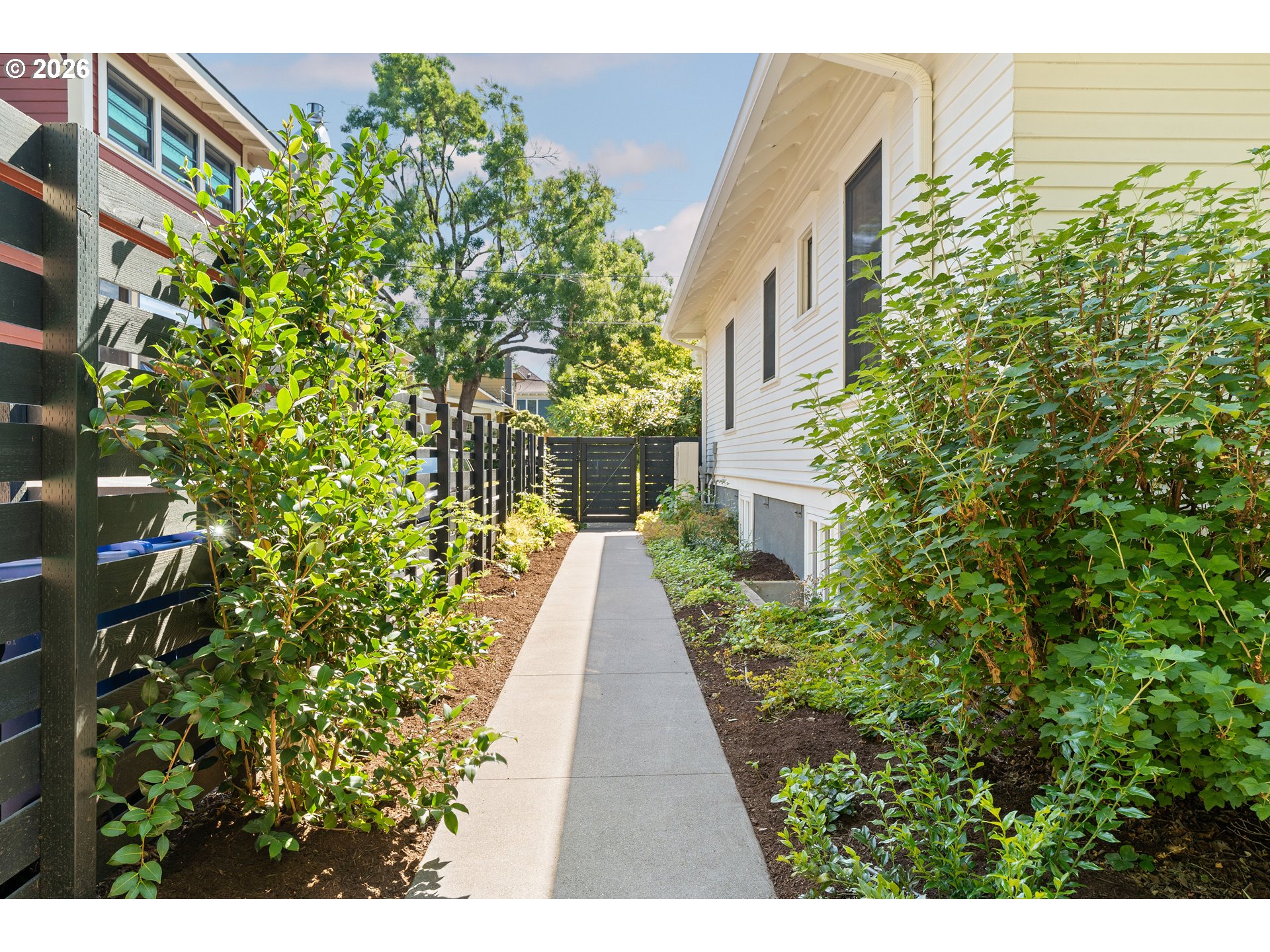2415 NE 44TH AVE