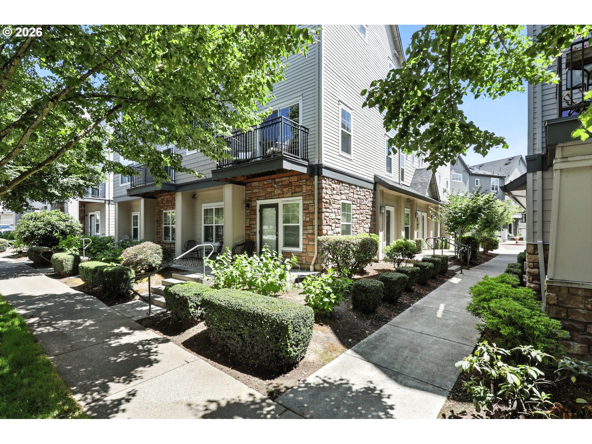 10805 NE RED WING WAY