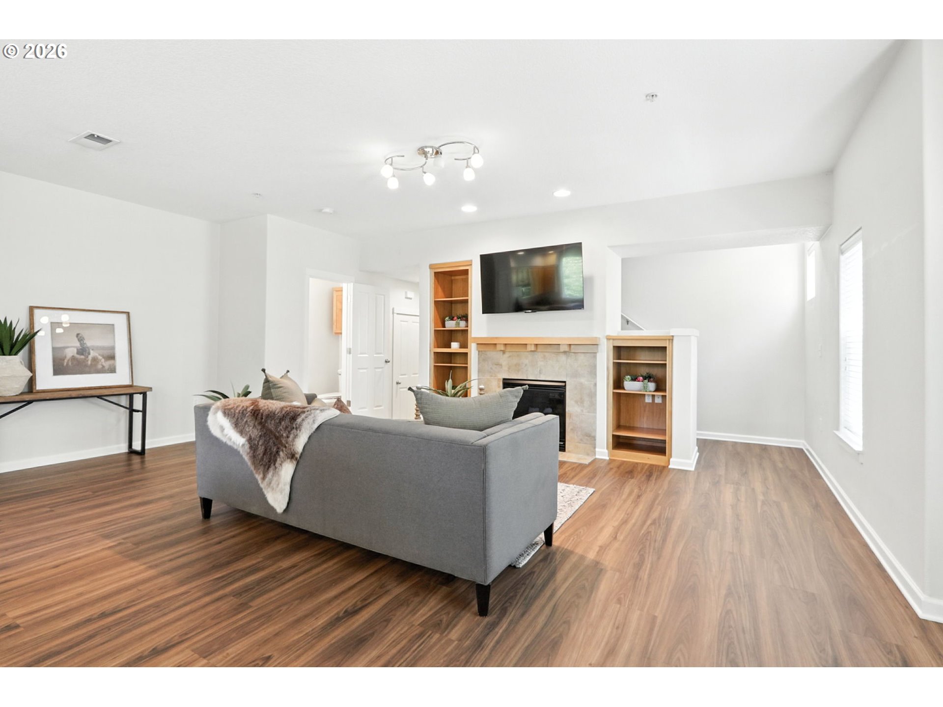 10805 NE RED WING WAY