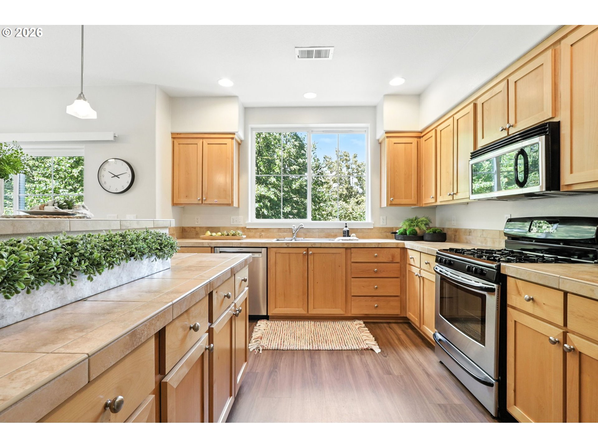 10805 NE RED WING WAY