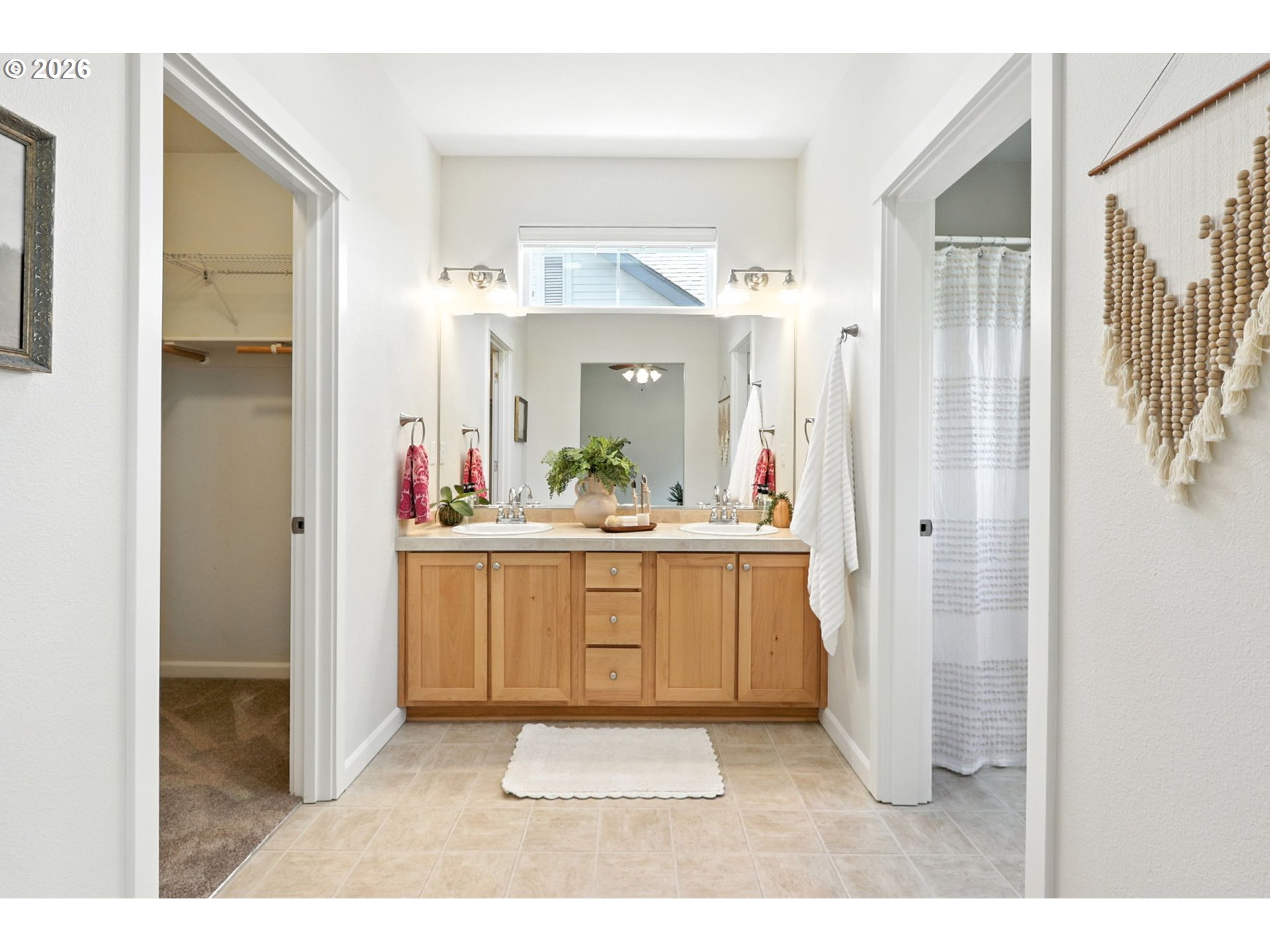 10805 NE RED WING WAY