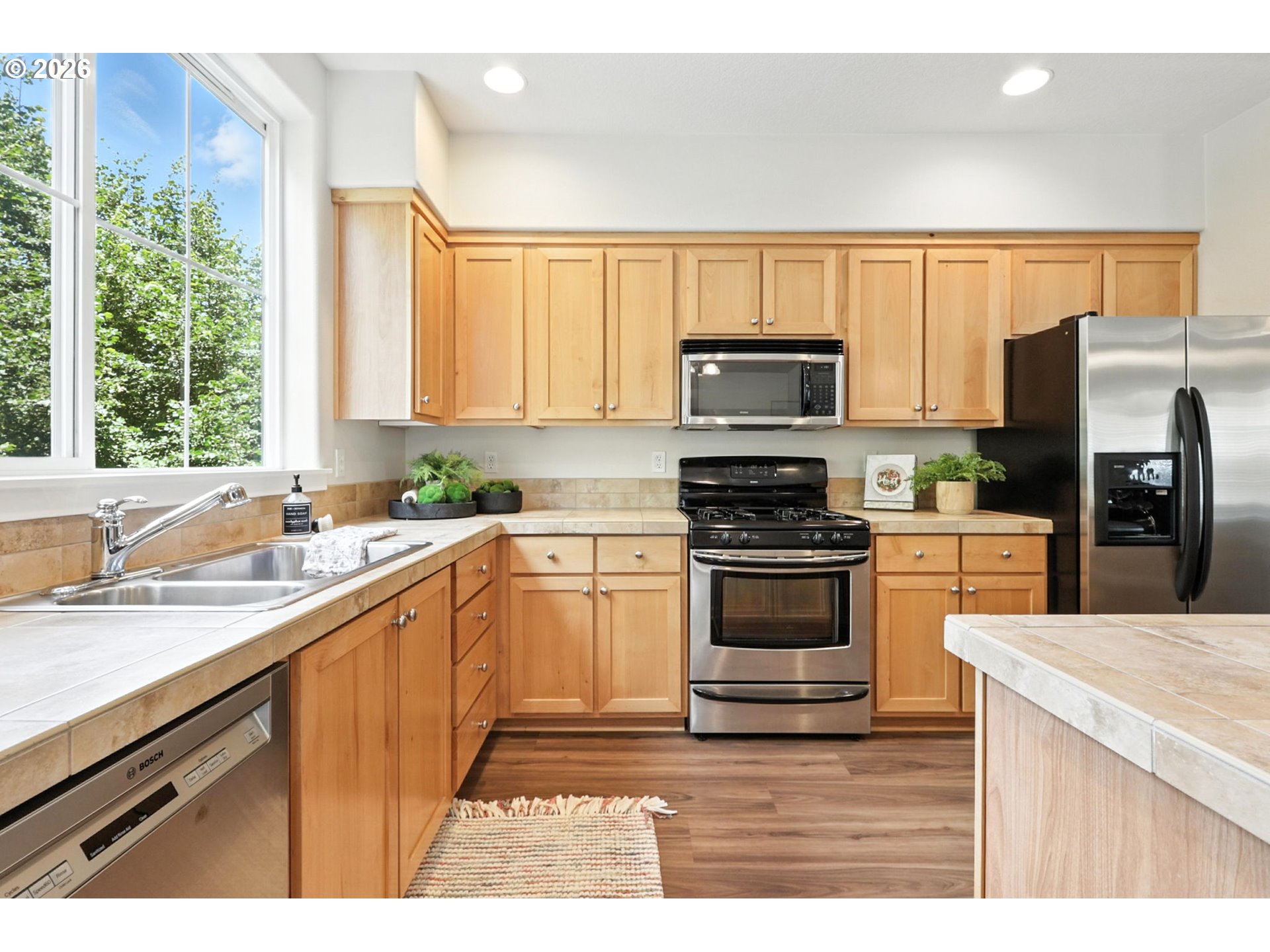 10805 NE RED WING WAY