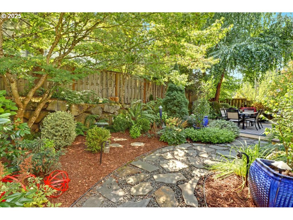 13922 NW STONEBRIDGE DR