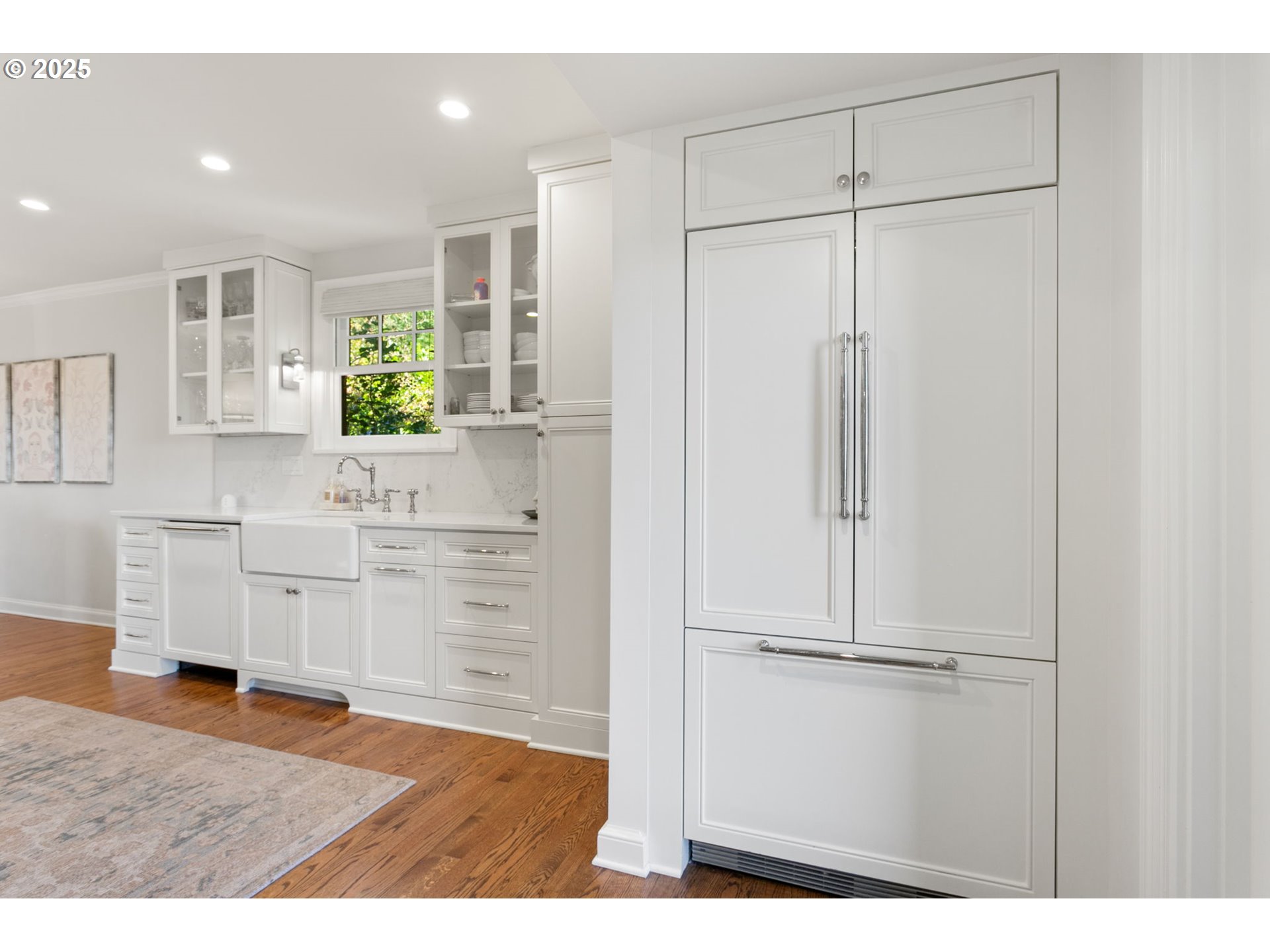 2933 SW FAIRVIEW BLVD