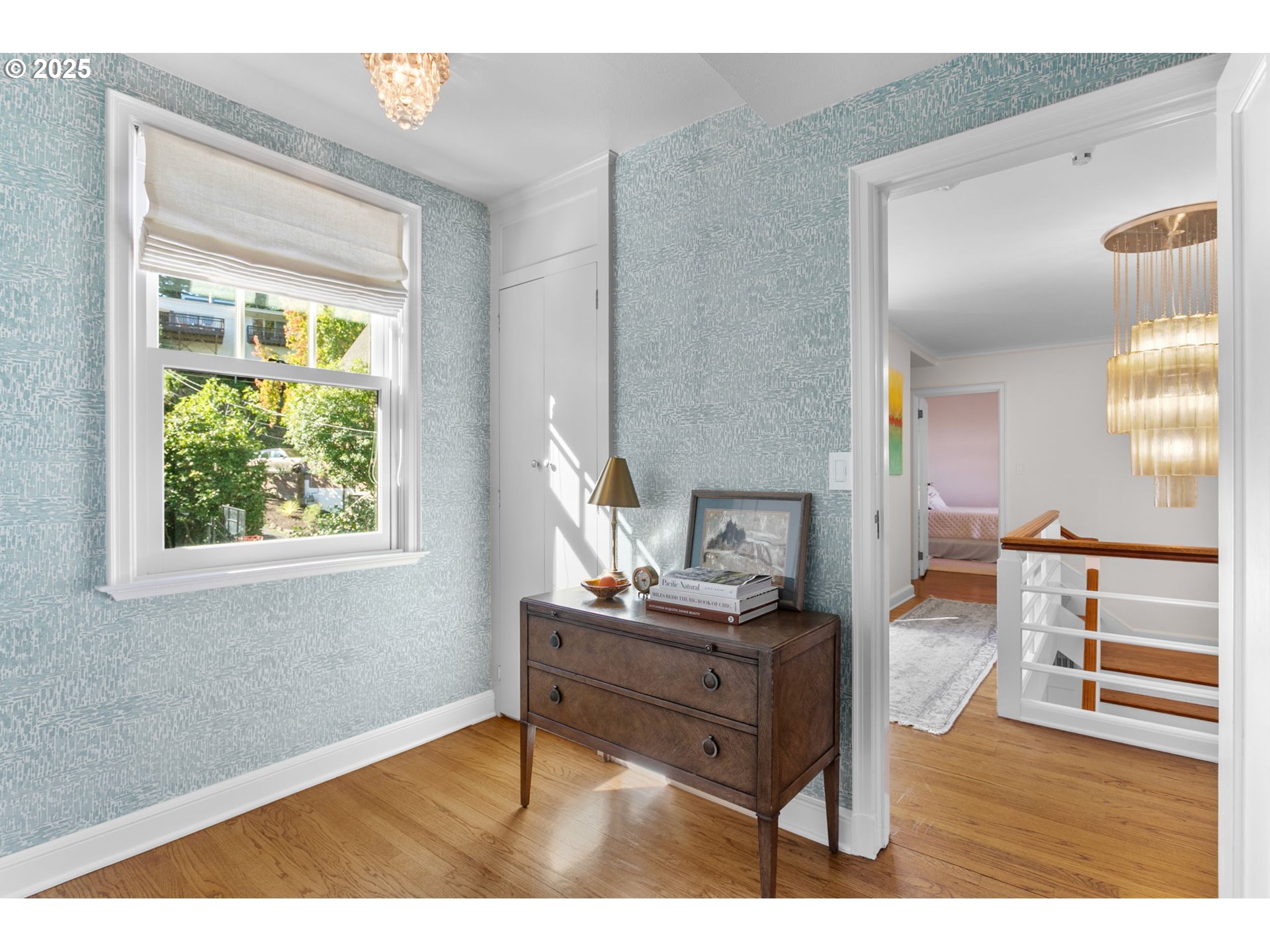 2933 SW FAIRVIEW BLVD