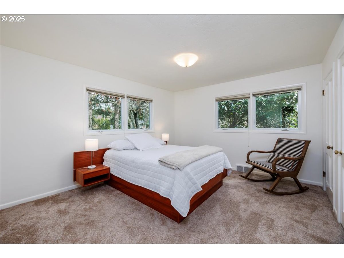 4260 SW 83RD AVE