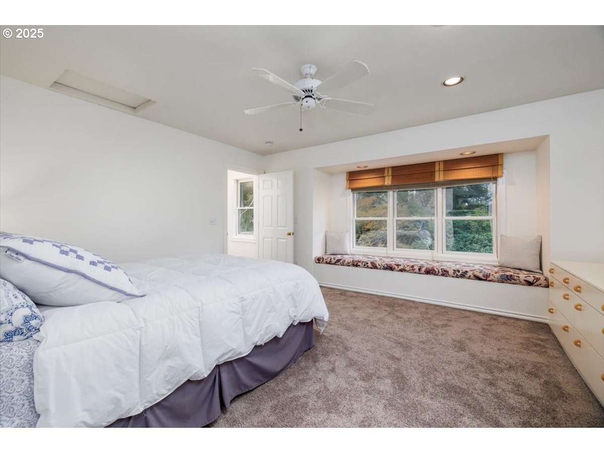 4260 SW 83RD AVE