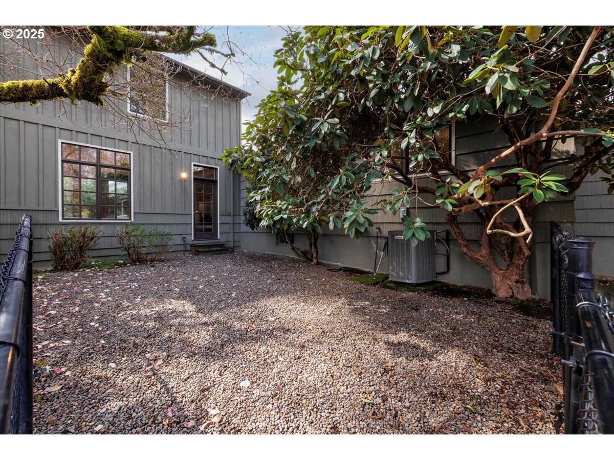 4260 SW 83RD AVE