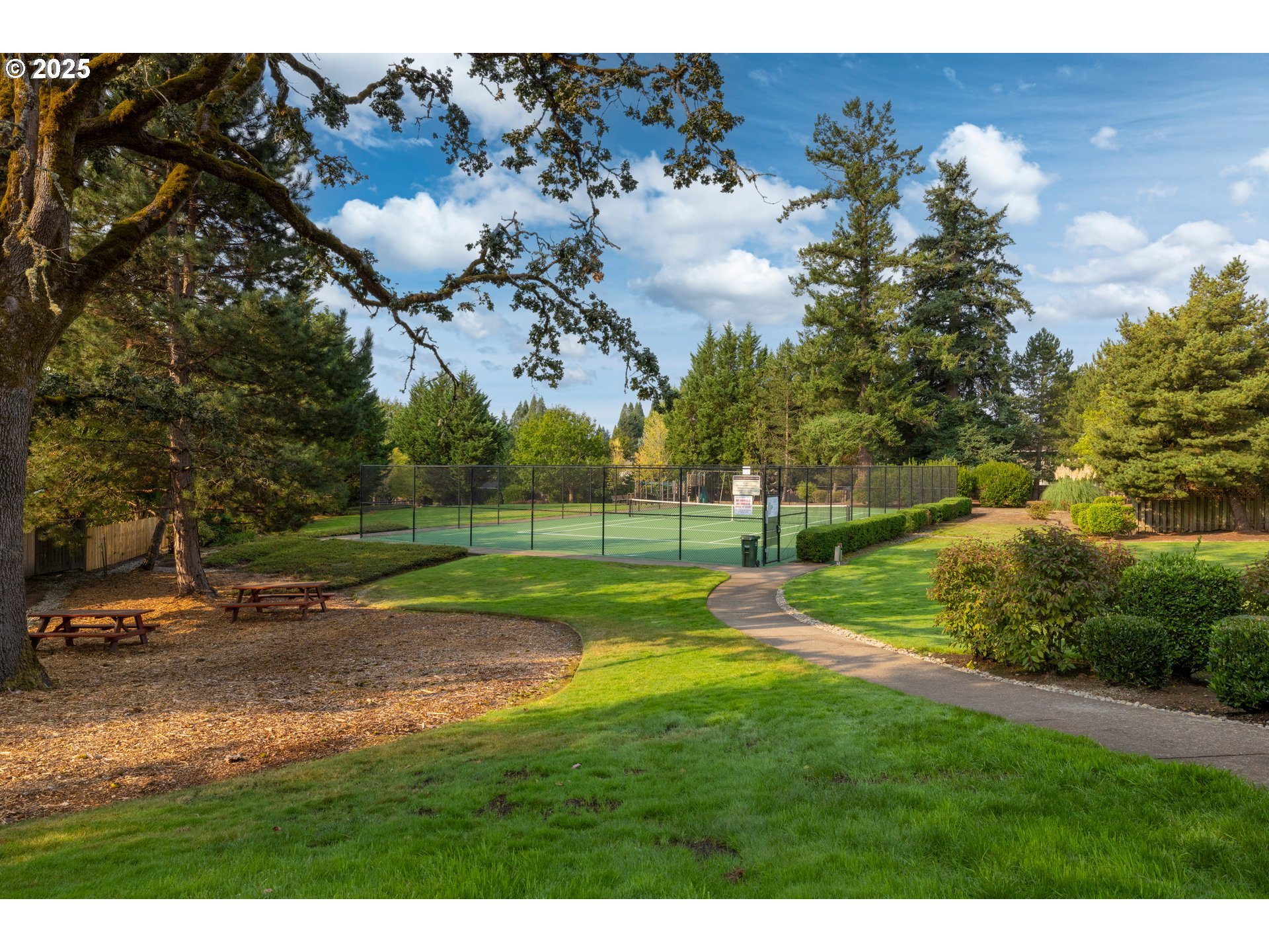 4556 NW OAKPOINT WAY