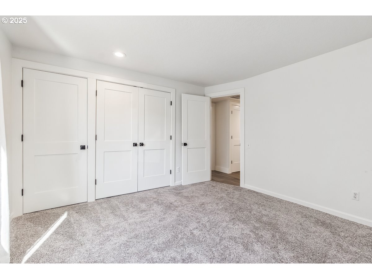 2143 NE 148TH PL