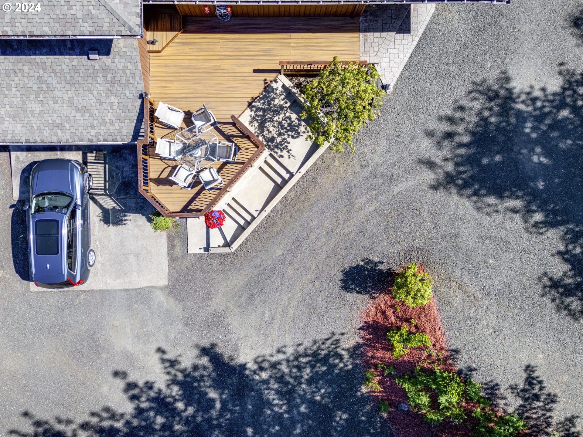 24200 QUEEN ANNE DR