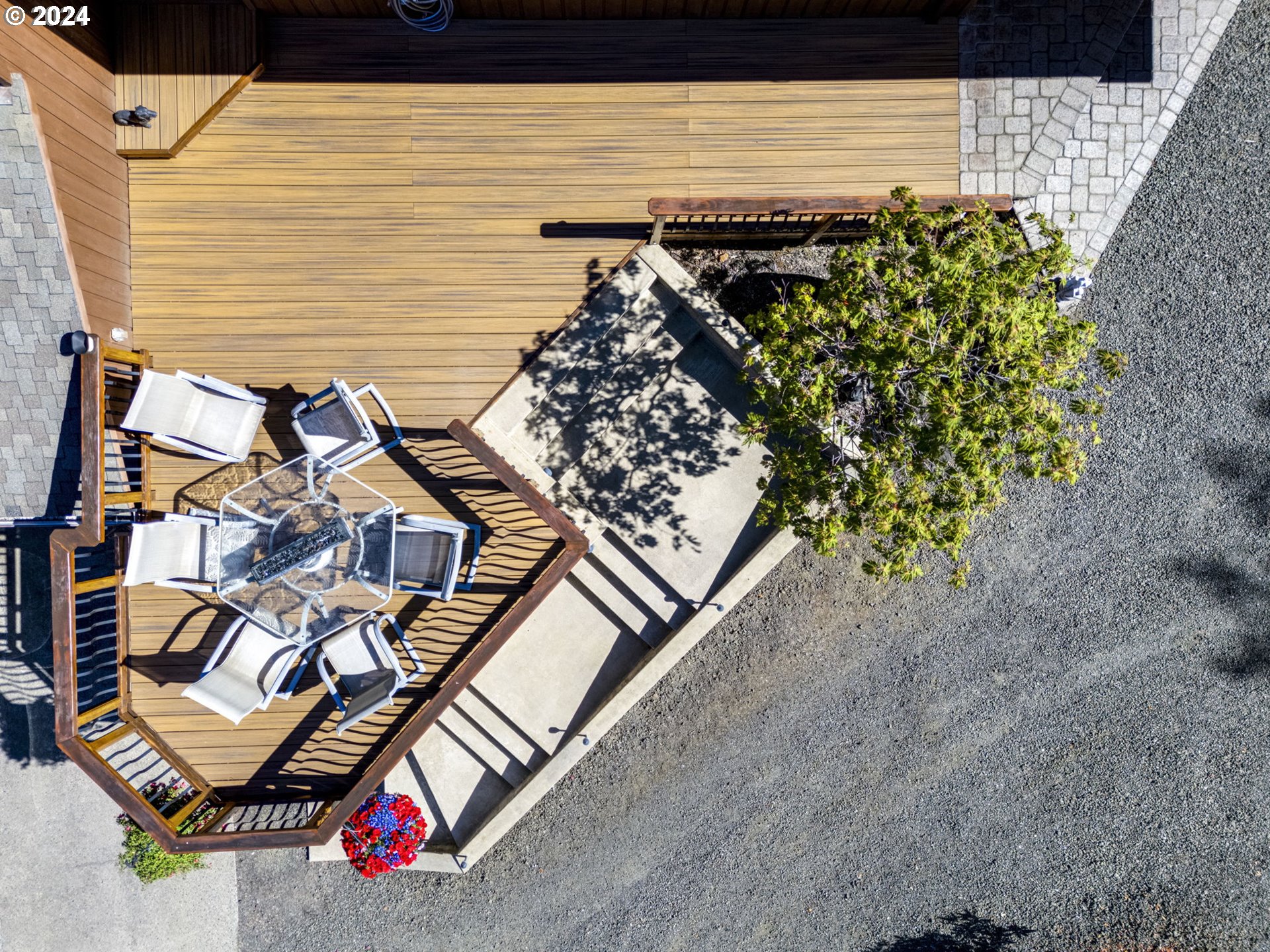 24200 QUEEN ANNE DR