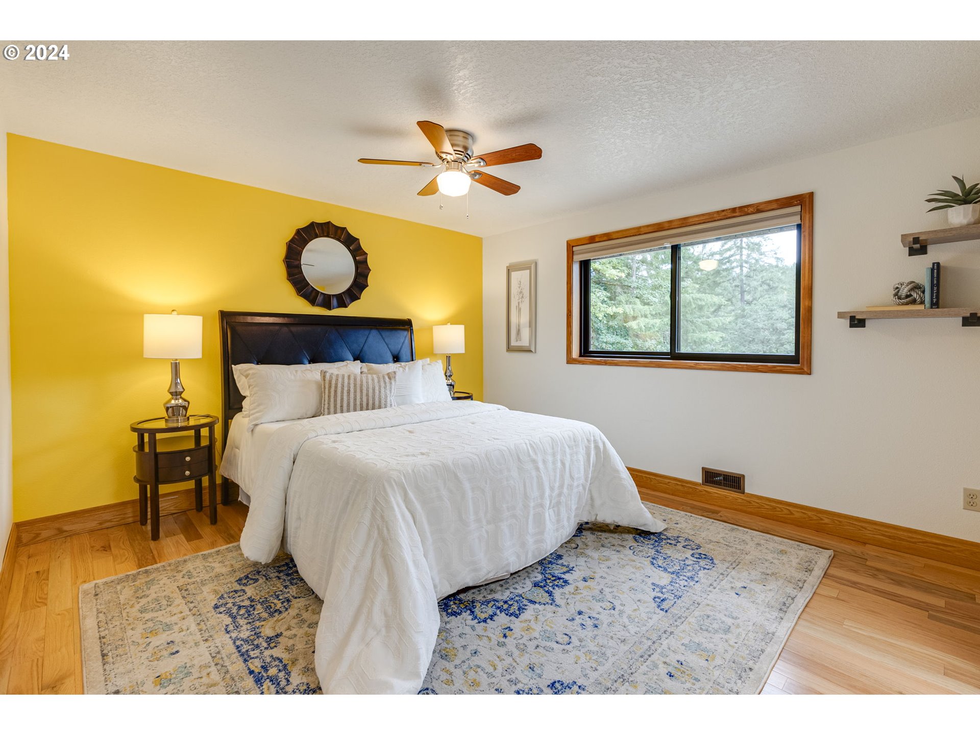 24200 QUEEN ANNE DR