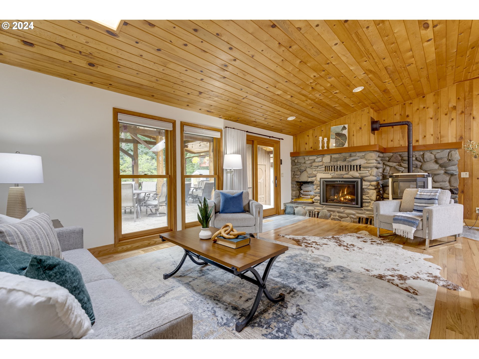 24200 QUEEN ANNE DR