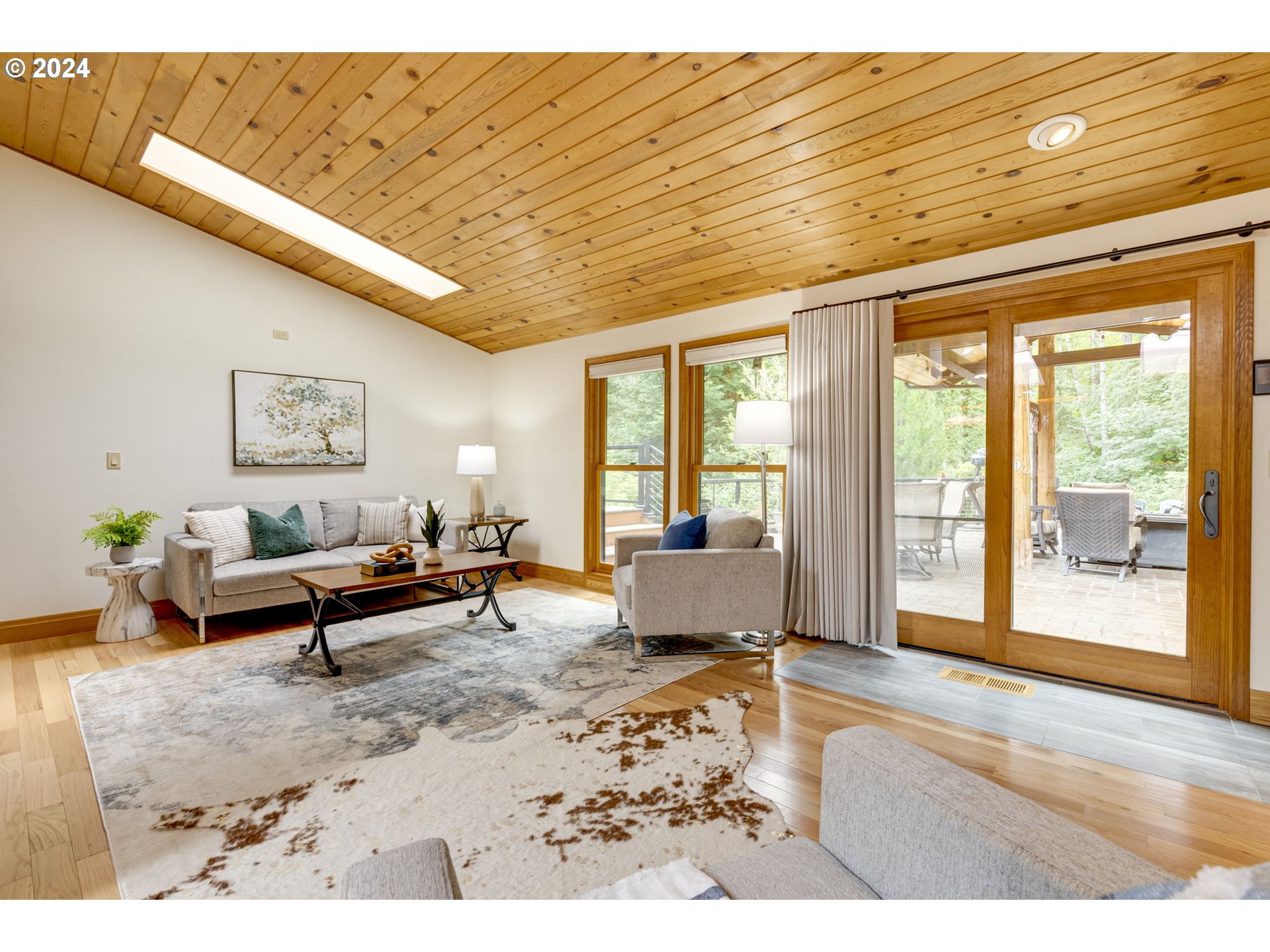 24200 QUEEN ANNE DR