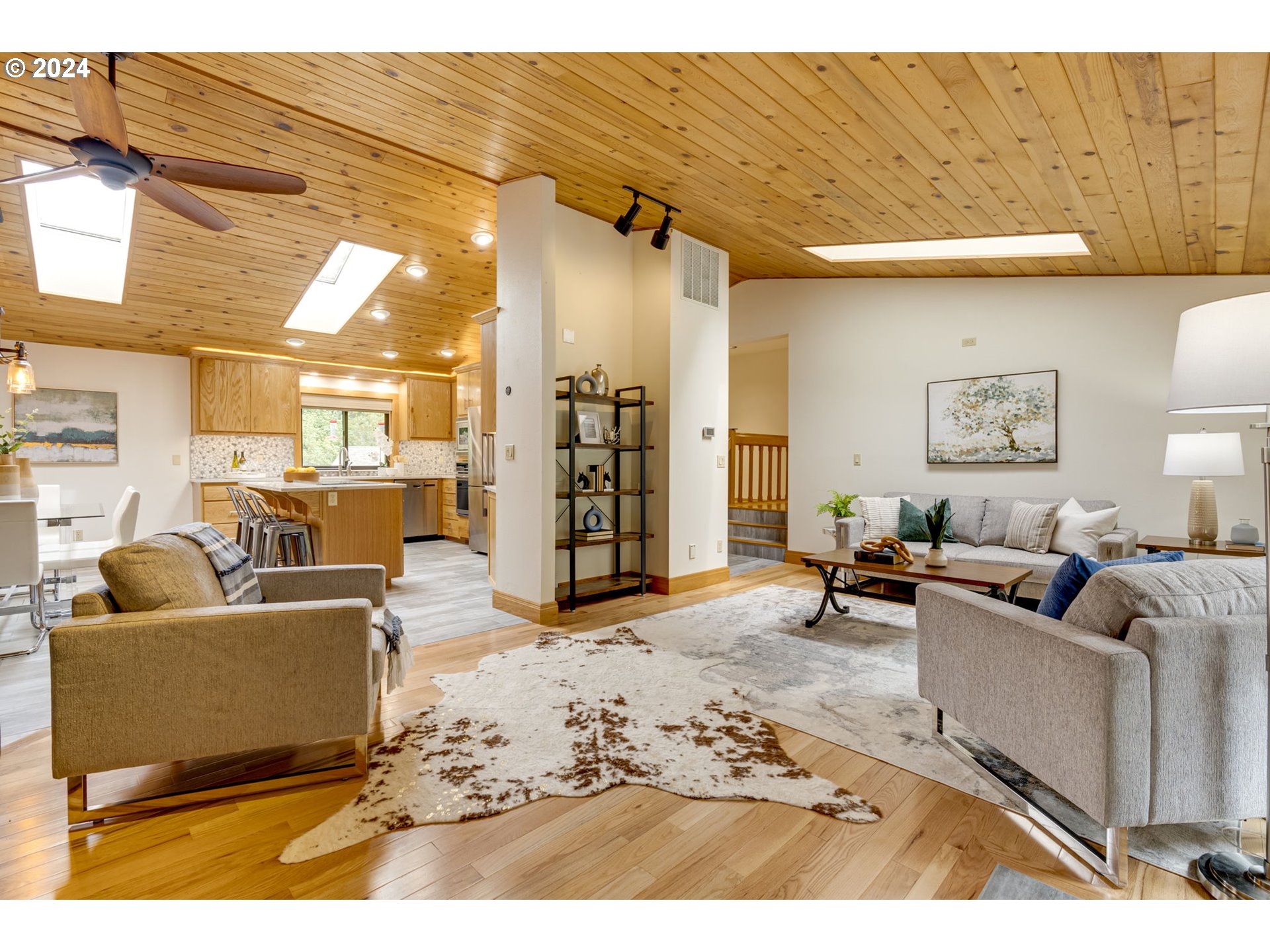 24200 QUEEN ANNE DR