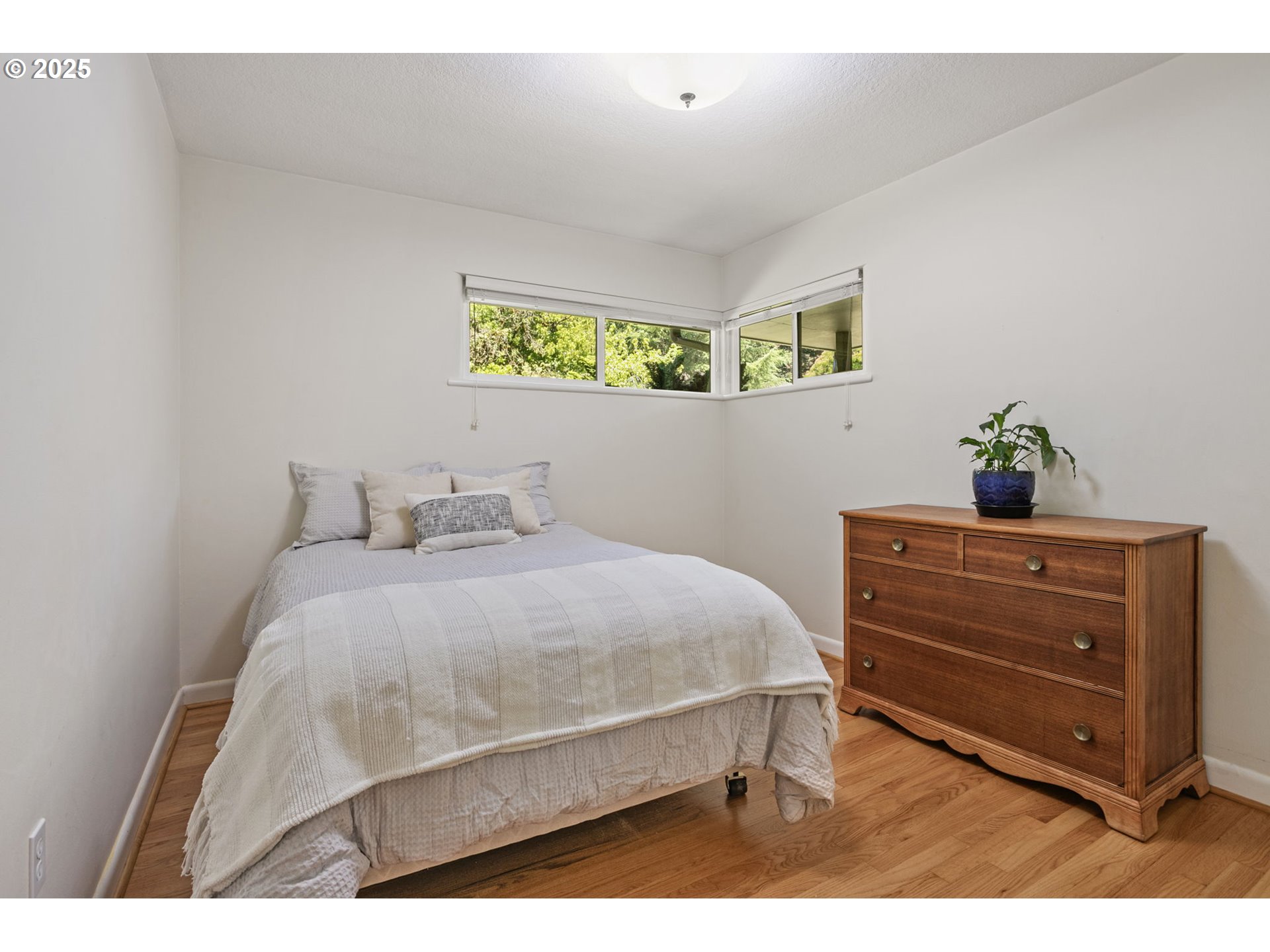 4126 SW IDAHO TER