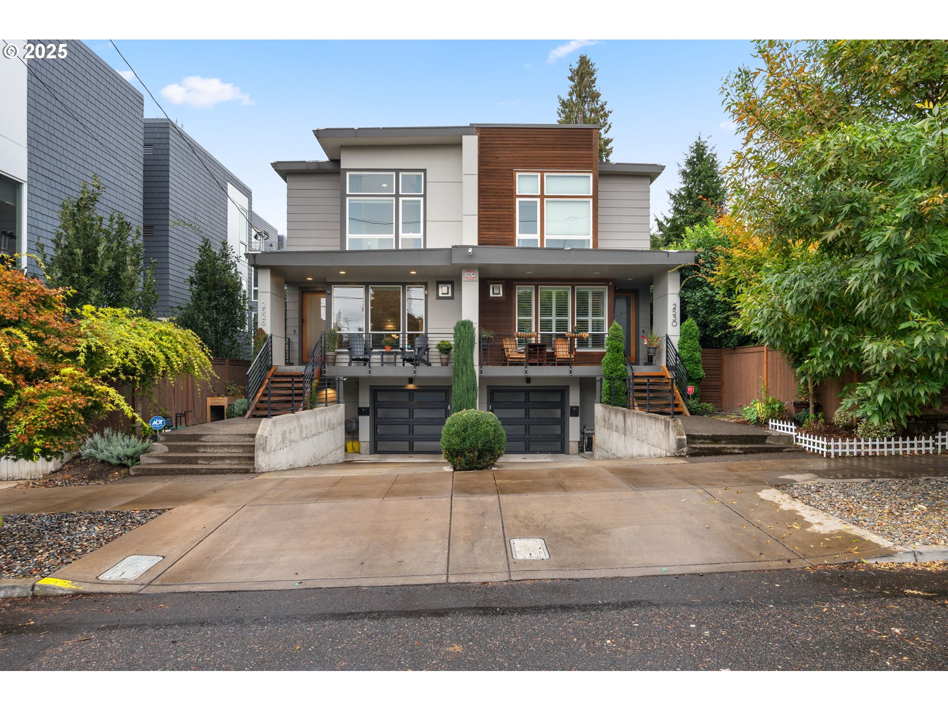 2526 SE 28TH PL