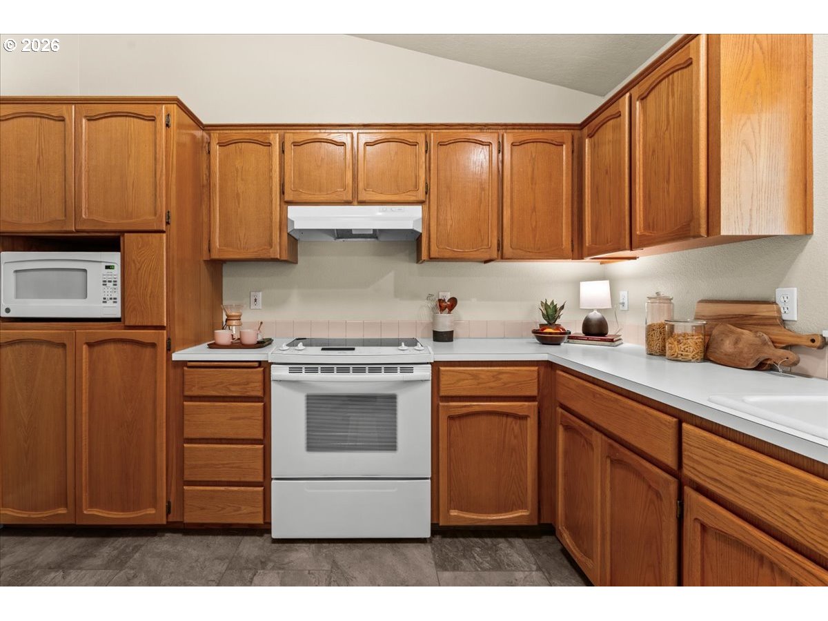 20014 AUGUSTA DR