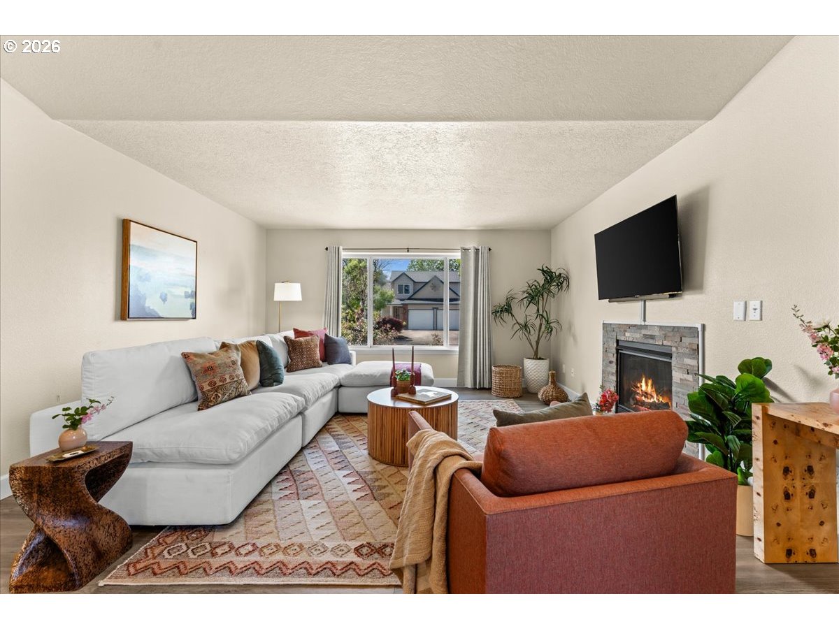 20014 AUGUSTA DR