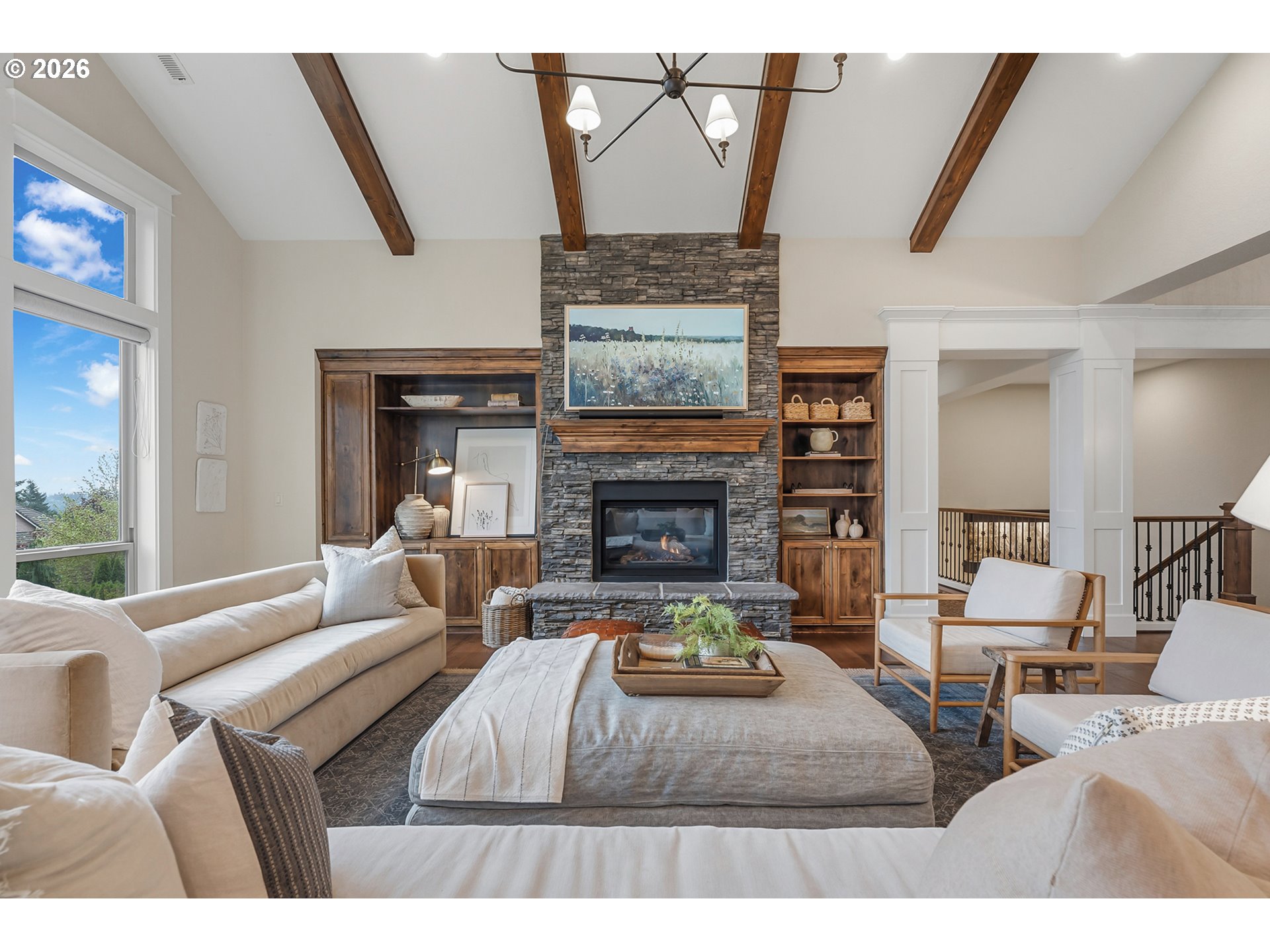 2605 LORINDA LN