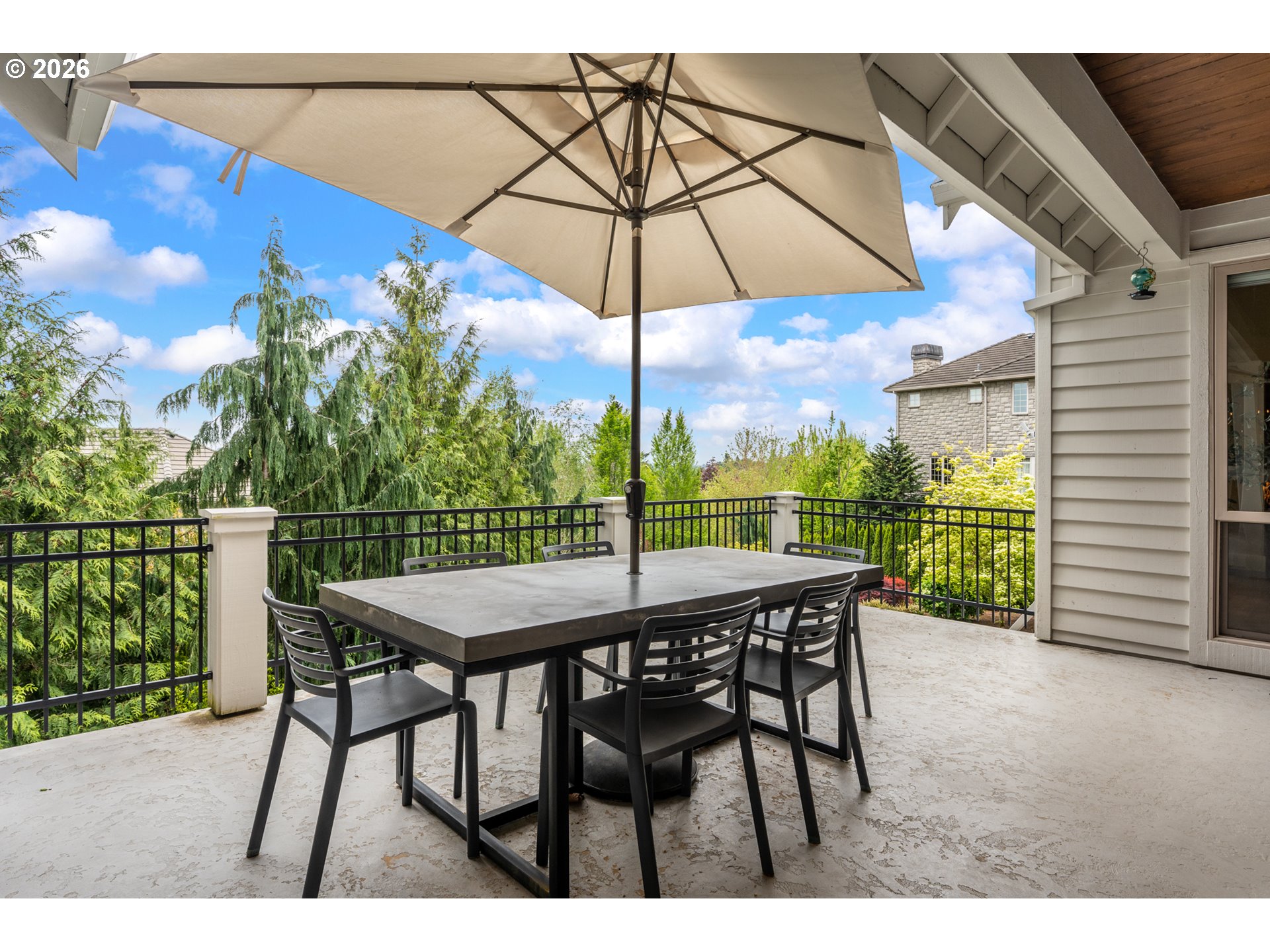 2605 LORINDA LN