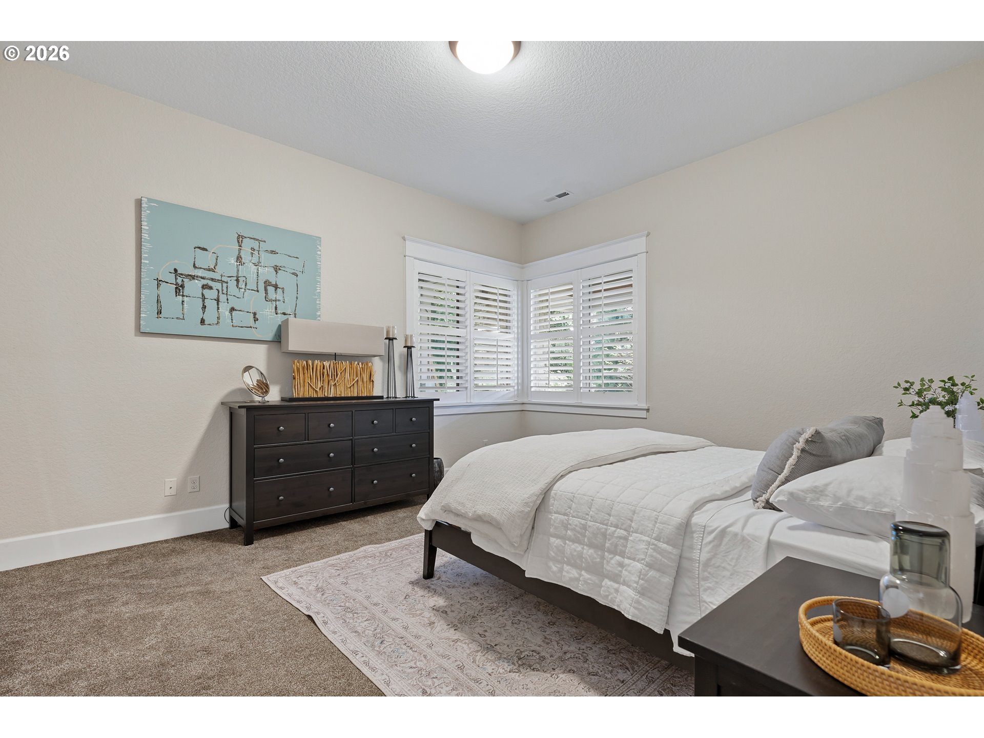 2605 LORINDA LN