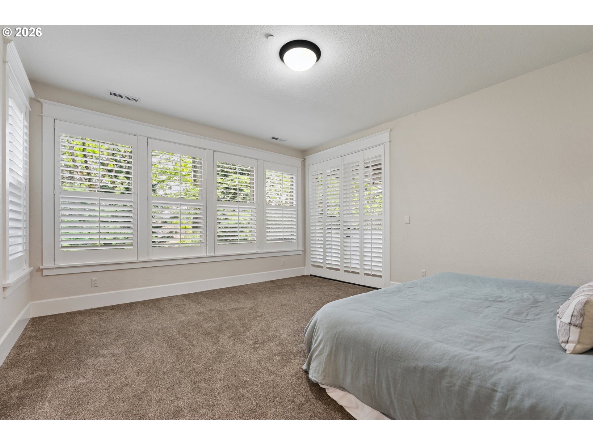 2605 LORINDA LN