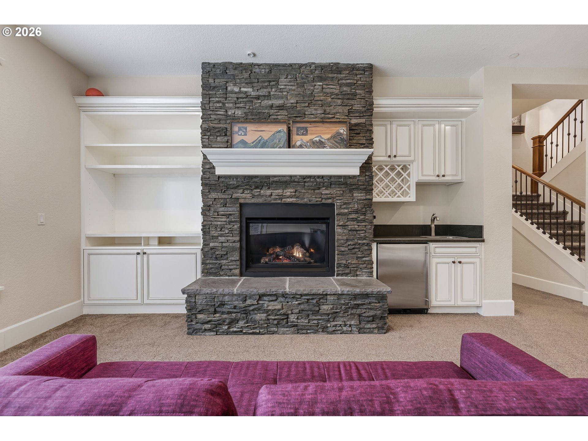2605 LORINDA LN