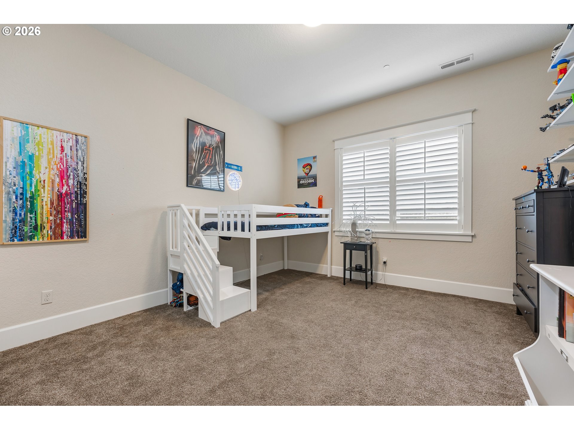2605 LORINDA LN