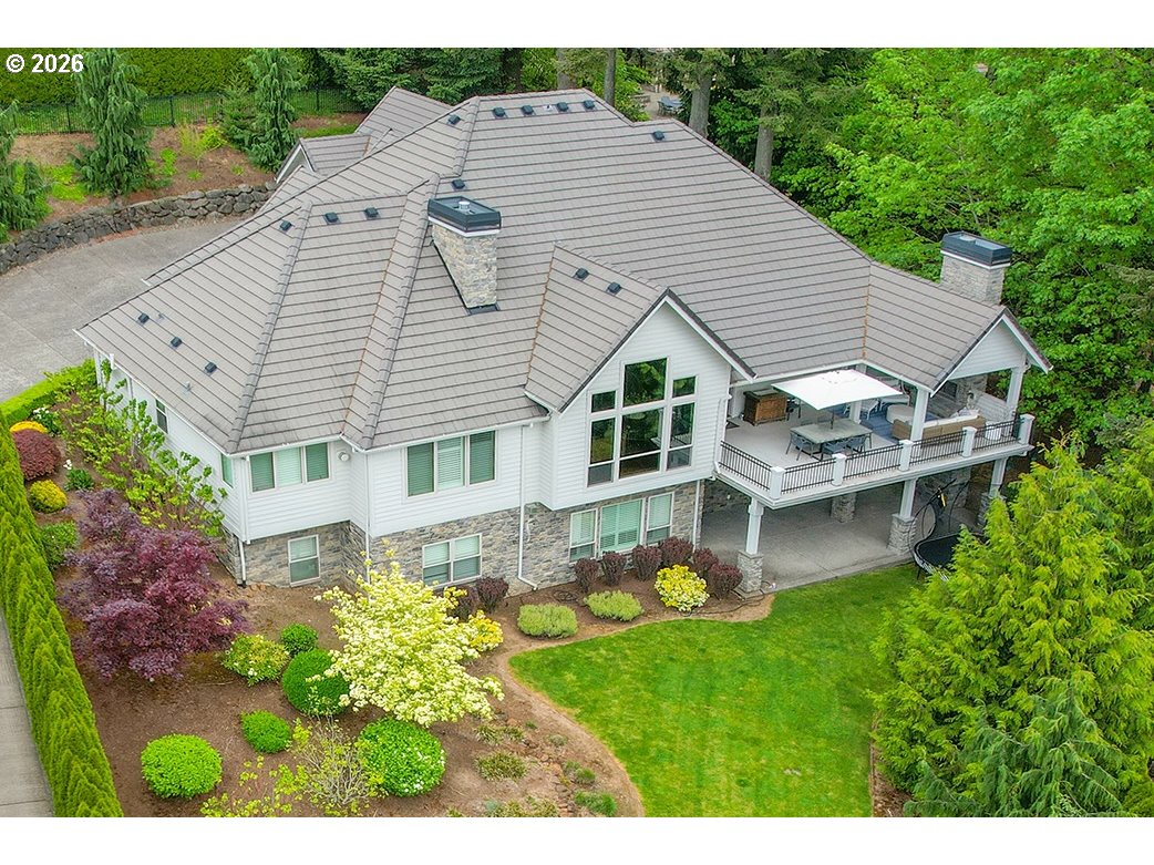 2605 LORINDA LN