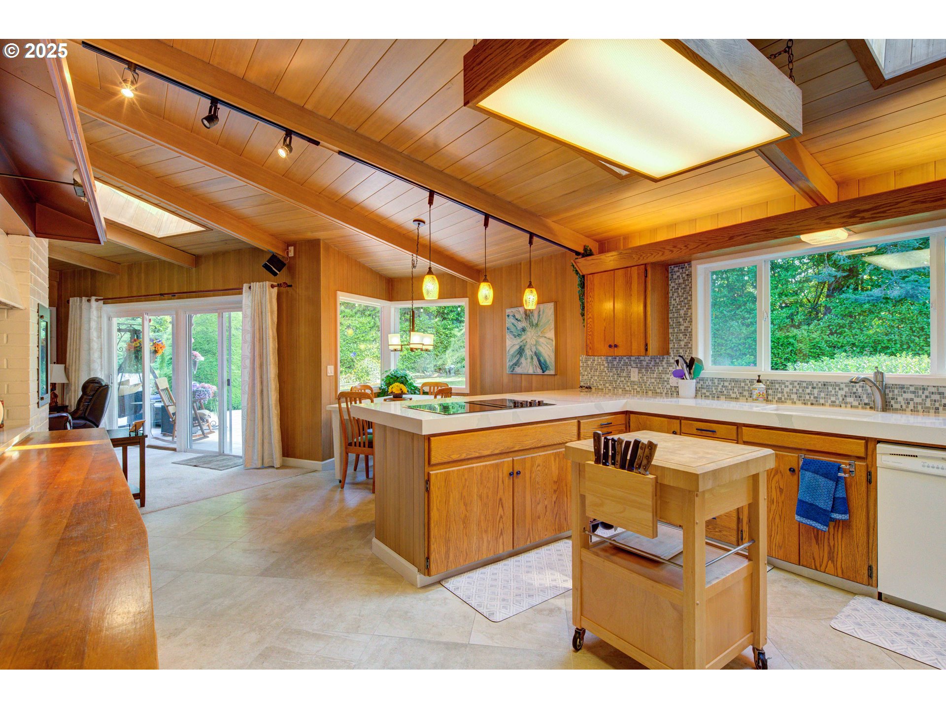 5100 SW LAURELWOOD AVE