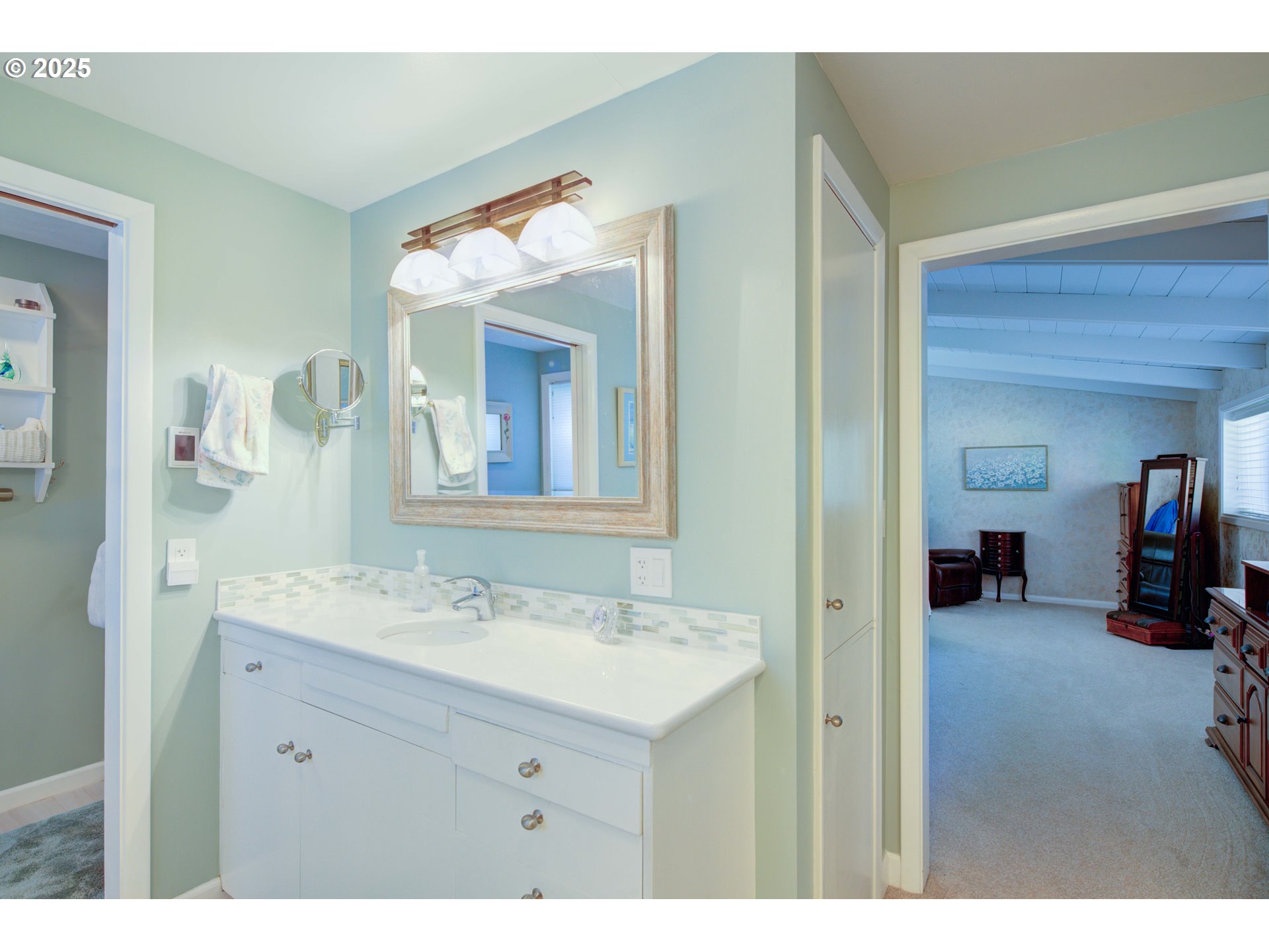 5100 SW LAURELWOOD AVE