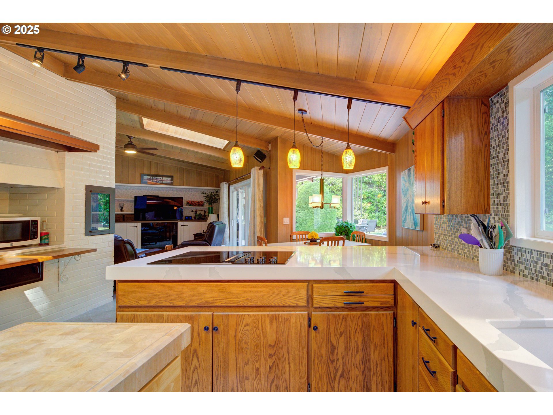 5100 SW LAURELWOOD AVE