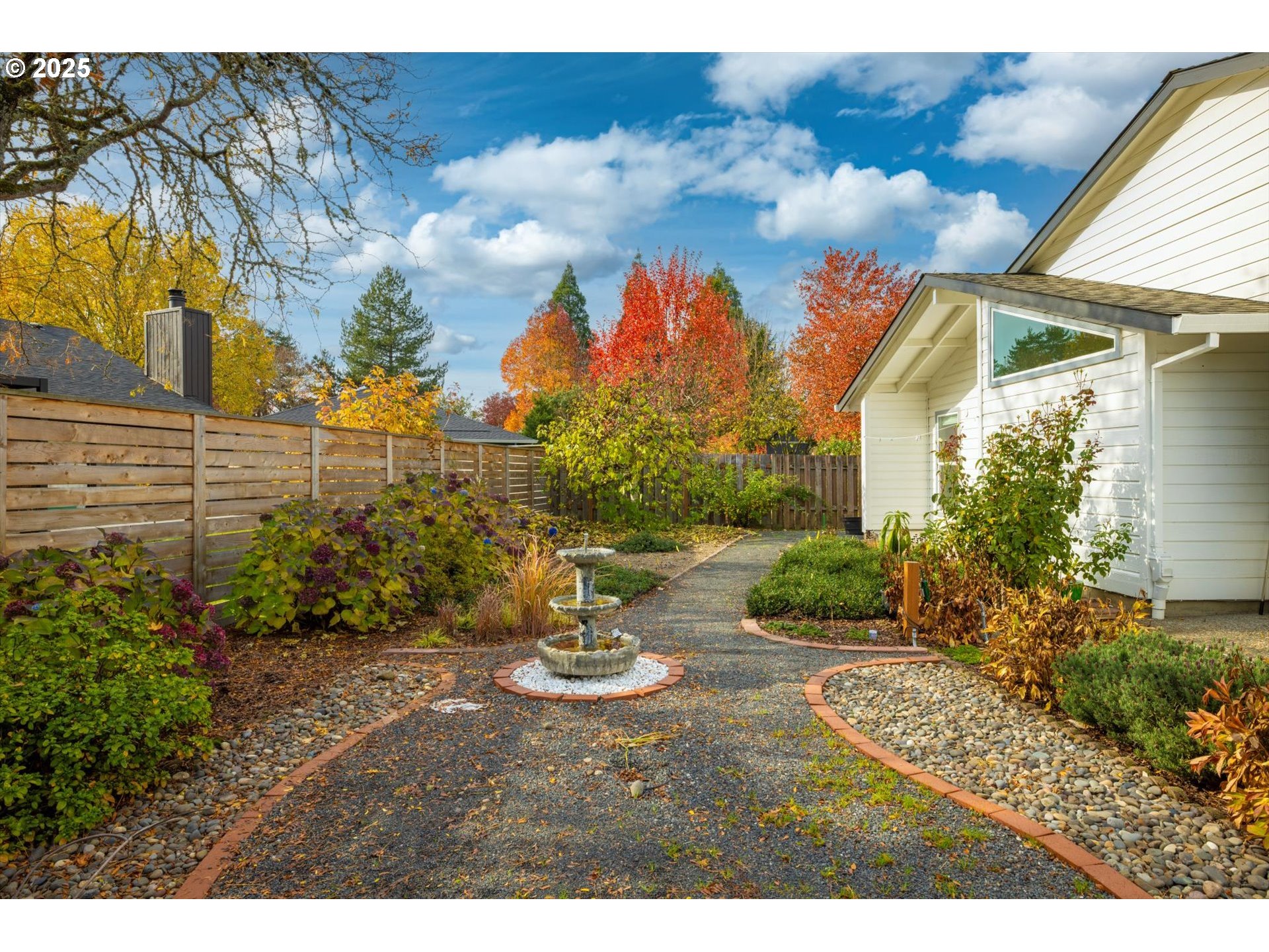 17290 NW MEADOW GRASS DR