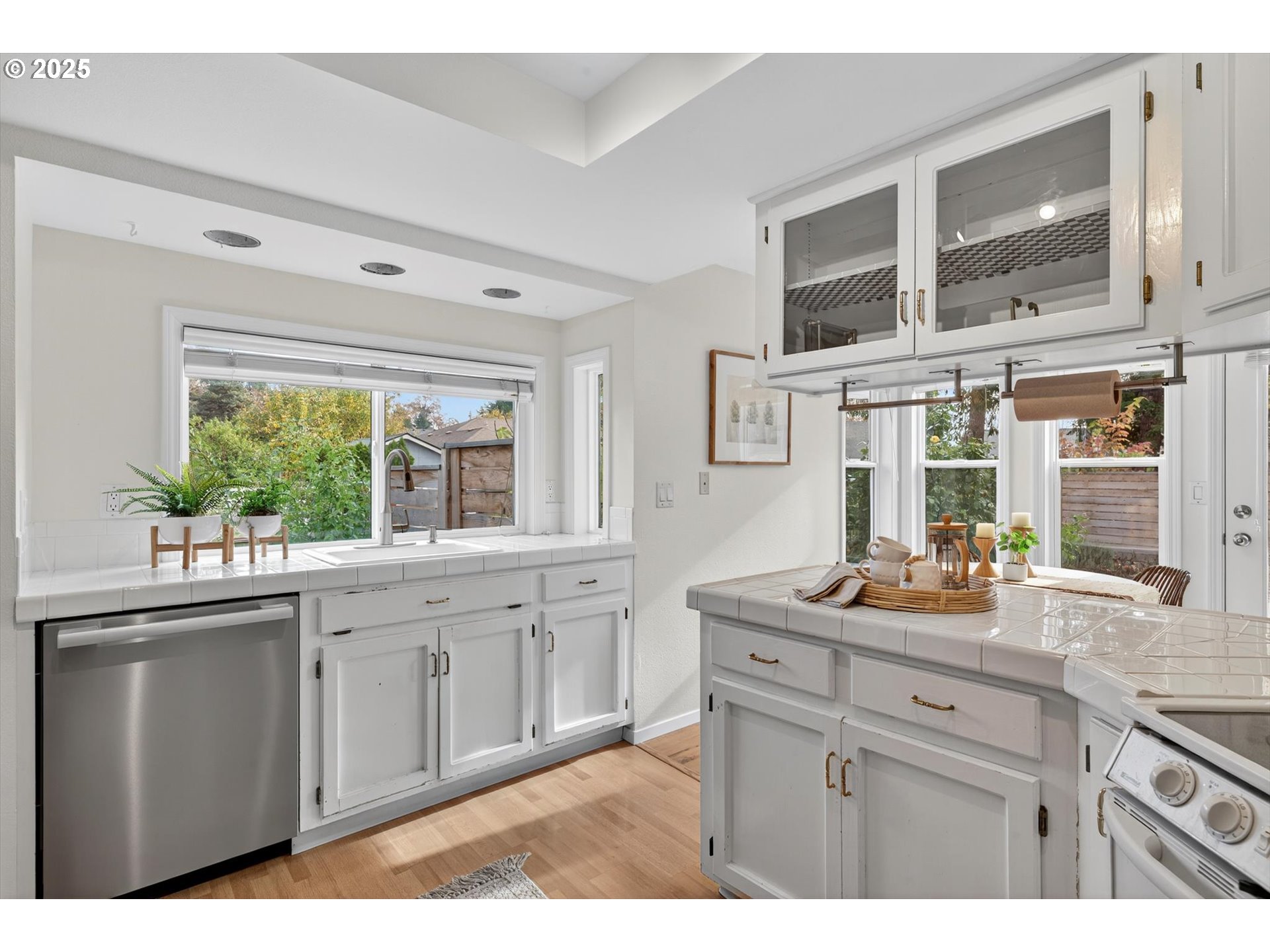 17290 NW MEADOW GRASS DR