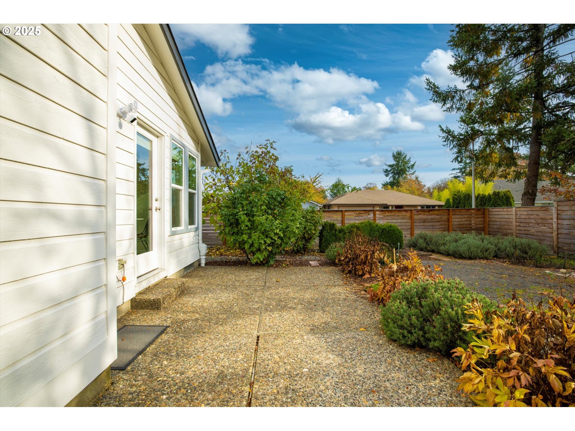 17290 NW MEADOW GRASS DR