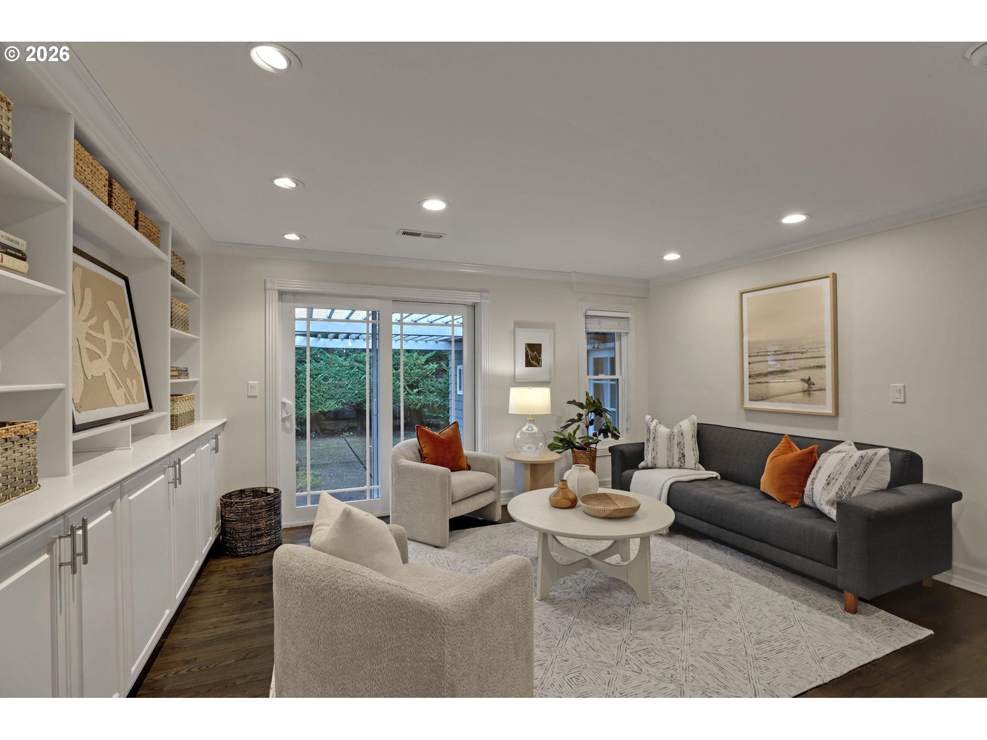 8725 SW WHITE PINE LN