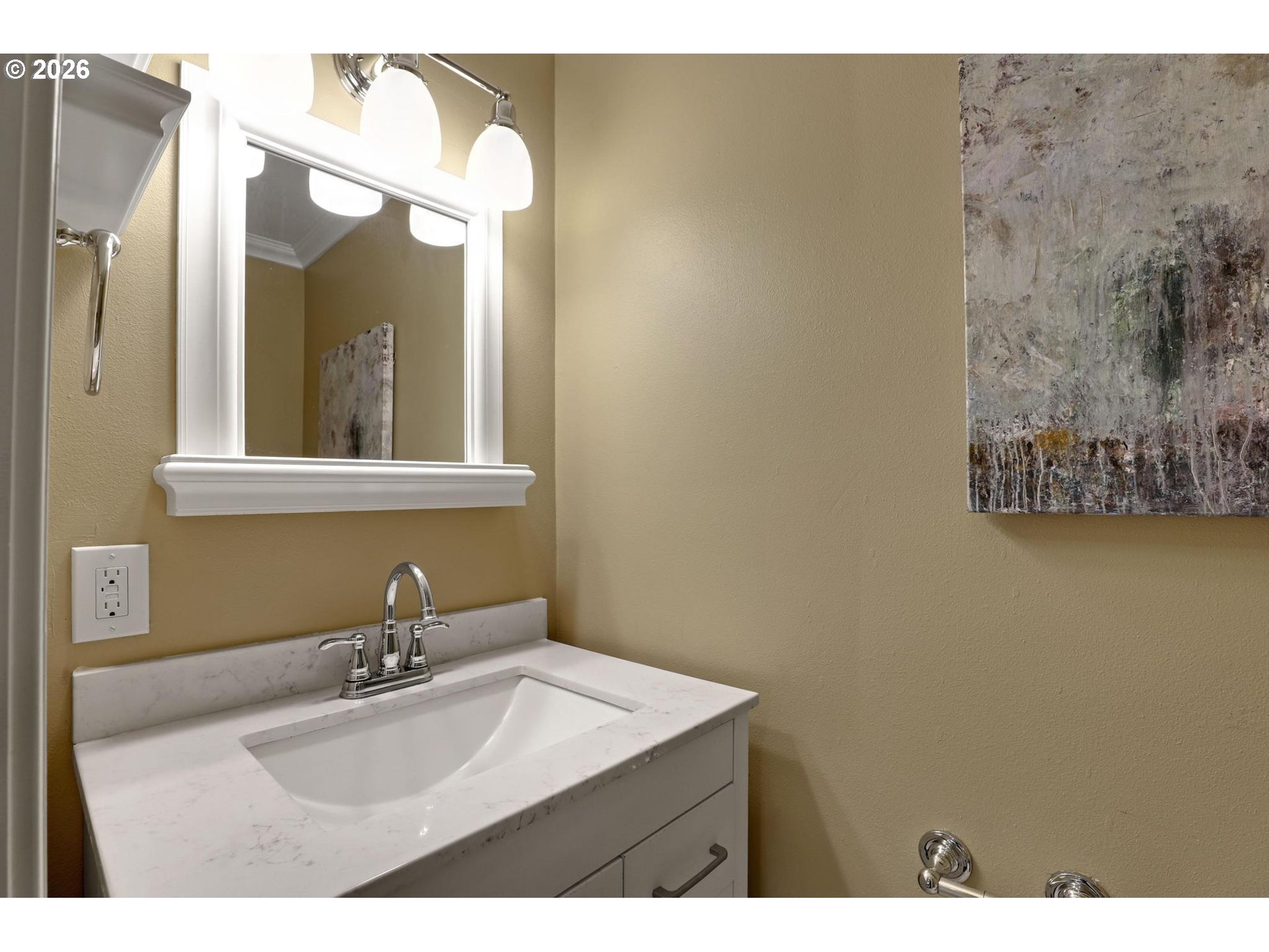 8725 SW WHITE PINE LN